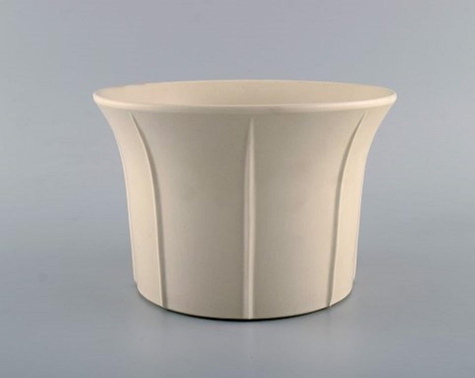 Arabia, Finland, Four Flower Pot Covers in Stoneware, Grooved Design, 1970s In Excellent Condition In Copenhagen, DK