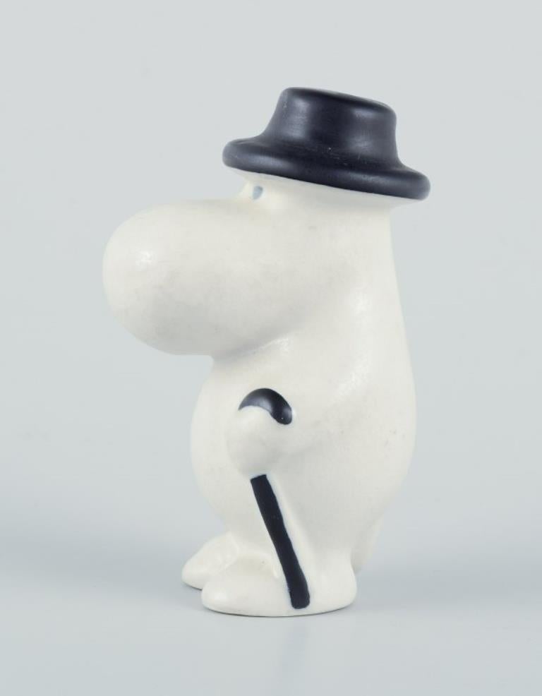 Arabia, Finlandia. Figurita de cerámica pintada a mano de Moominpappa de los Moomins. siglo XX en venta