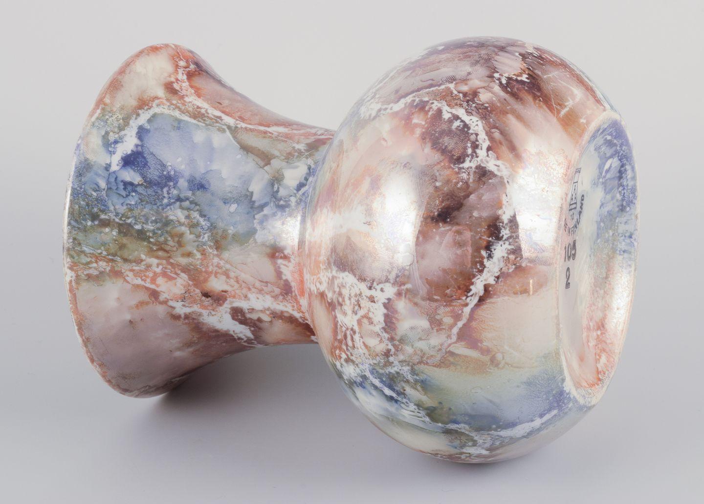Finlandese Arabia, Finlandia. Vaso in ceramica 