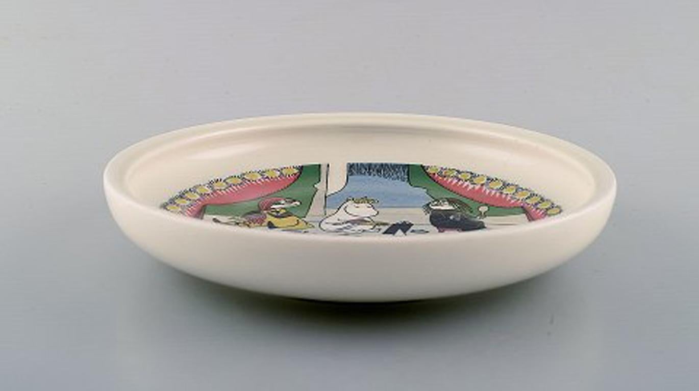Arabia, Finnland, „Midsummer madness“-Porzellanteller mit Motiv aus „Moomin“ (Skandinavische Moderne) im Angebot