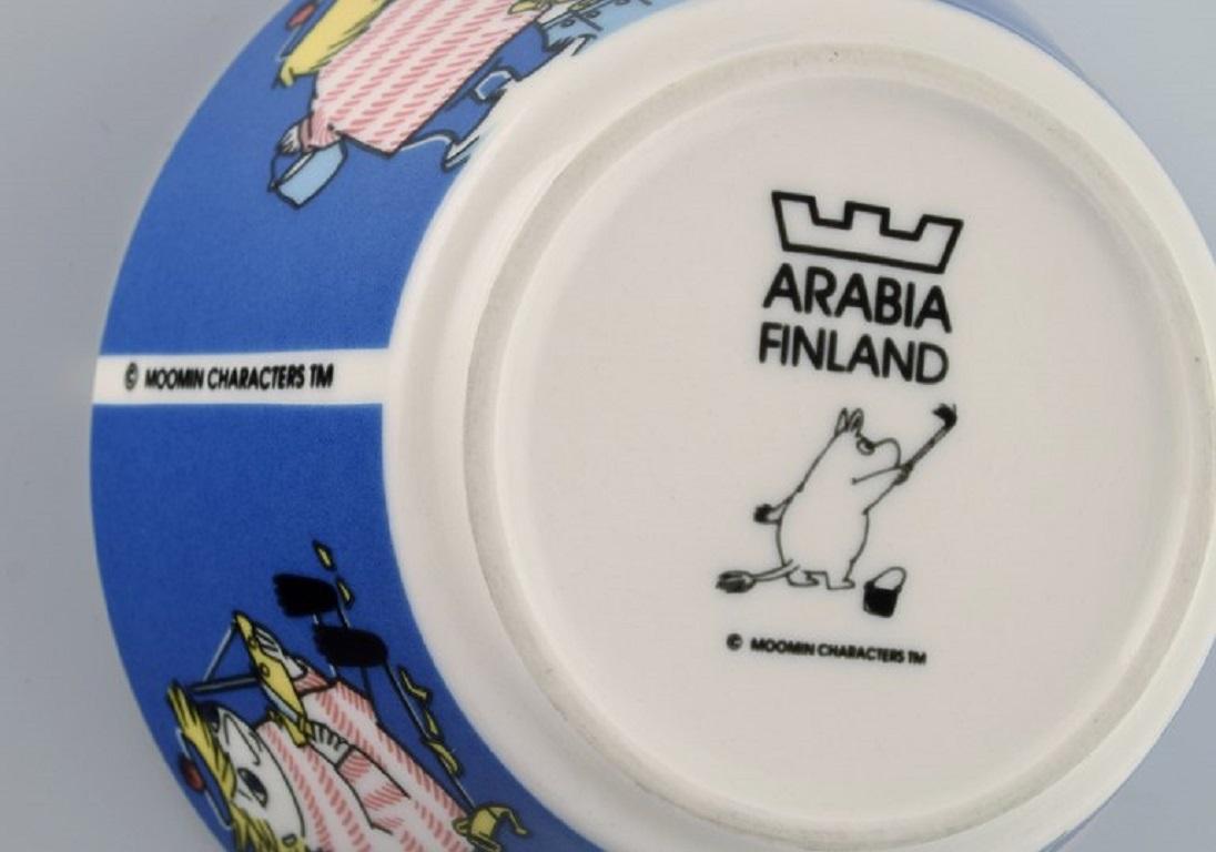Arabia of Finland, Cuenco y taza de porcelana con motivos de 