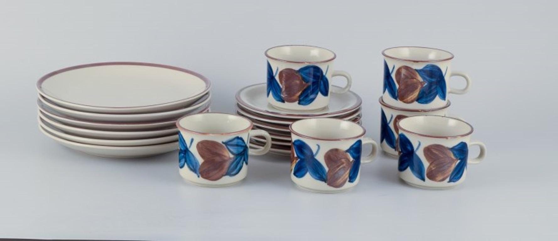 Arabia, Finland, six-person retro coffee set in stoneware. 1970s For Sale