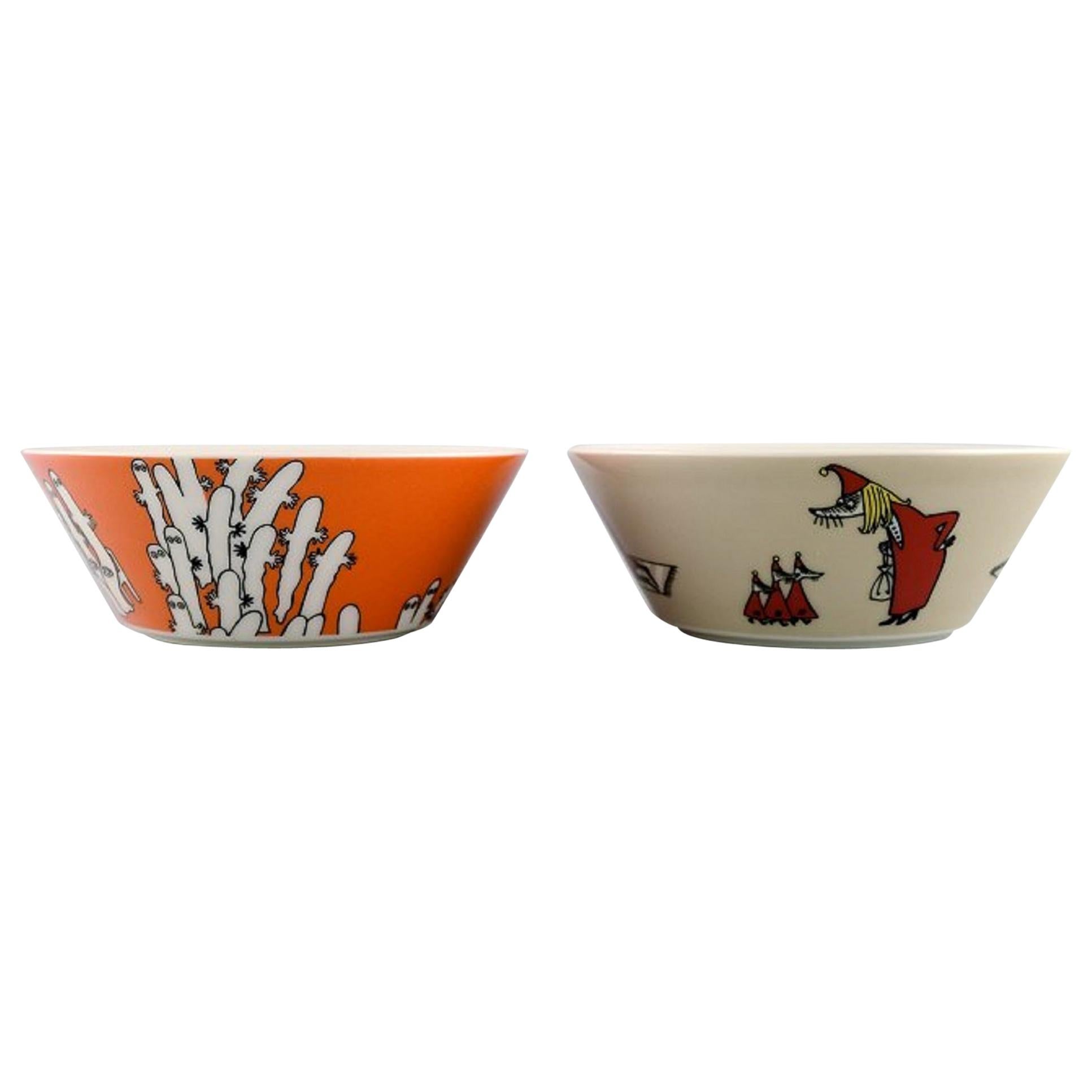 Arabia, Finlande, deux bols en porcelaine à motifs de "Moomin" de la fin du 20e siècle