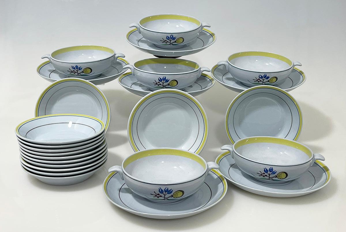 Arabia soup service set by Olga Osol, Finland 1960s

A soup service set with 