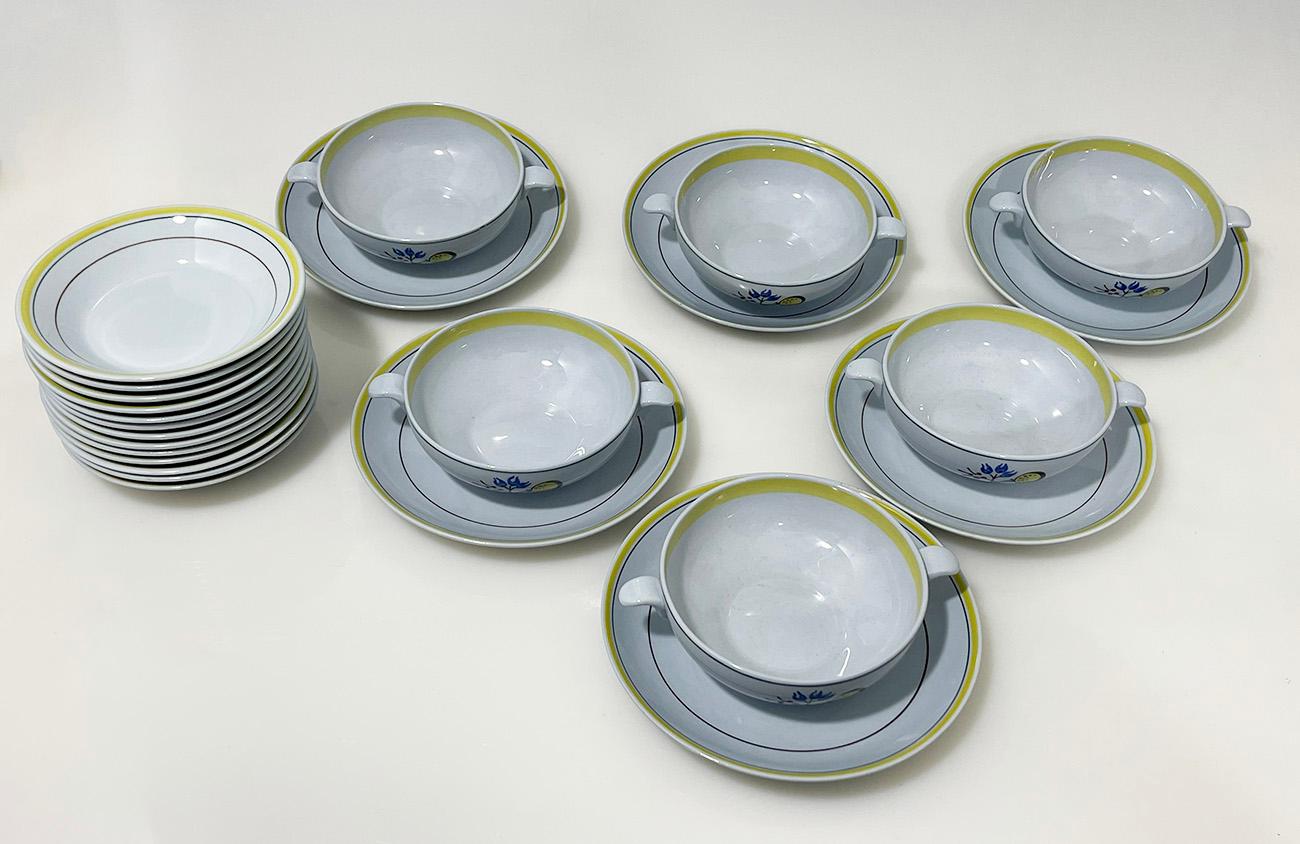 Arabia soup service set by Olga Osol, Finland 1960s In Good Condition For Sale In Delft, NL