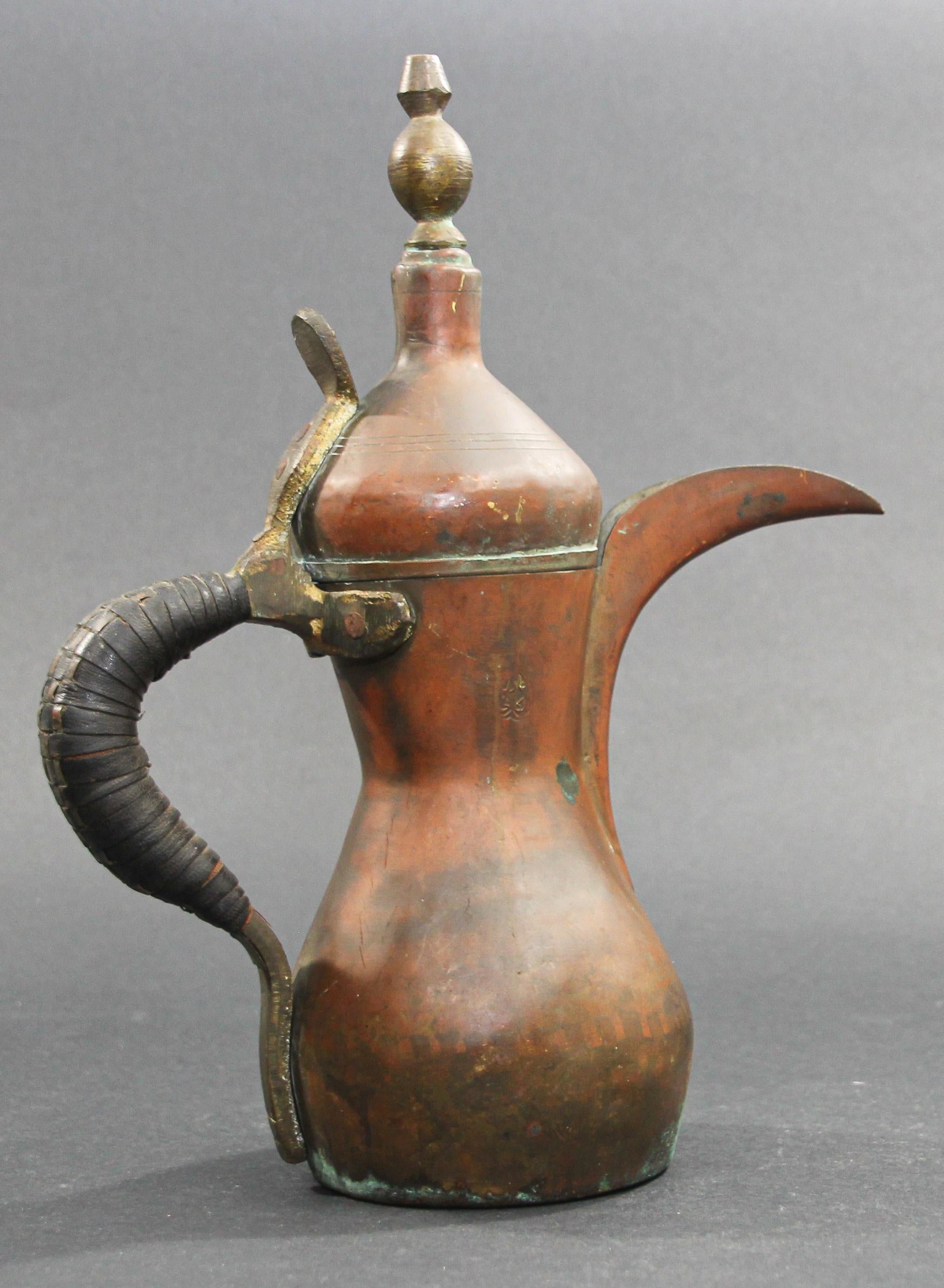 Arabian Middle Eastern Dallah Moorish Coffee Pot For Sale 8
