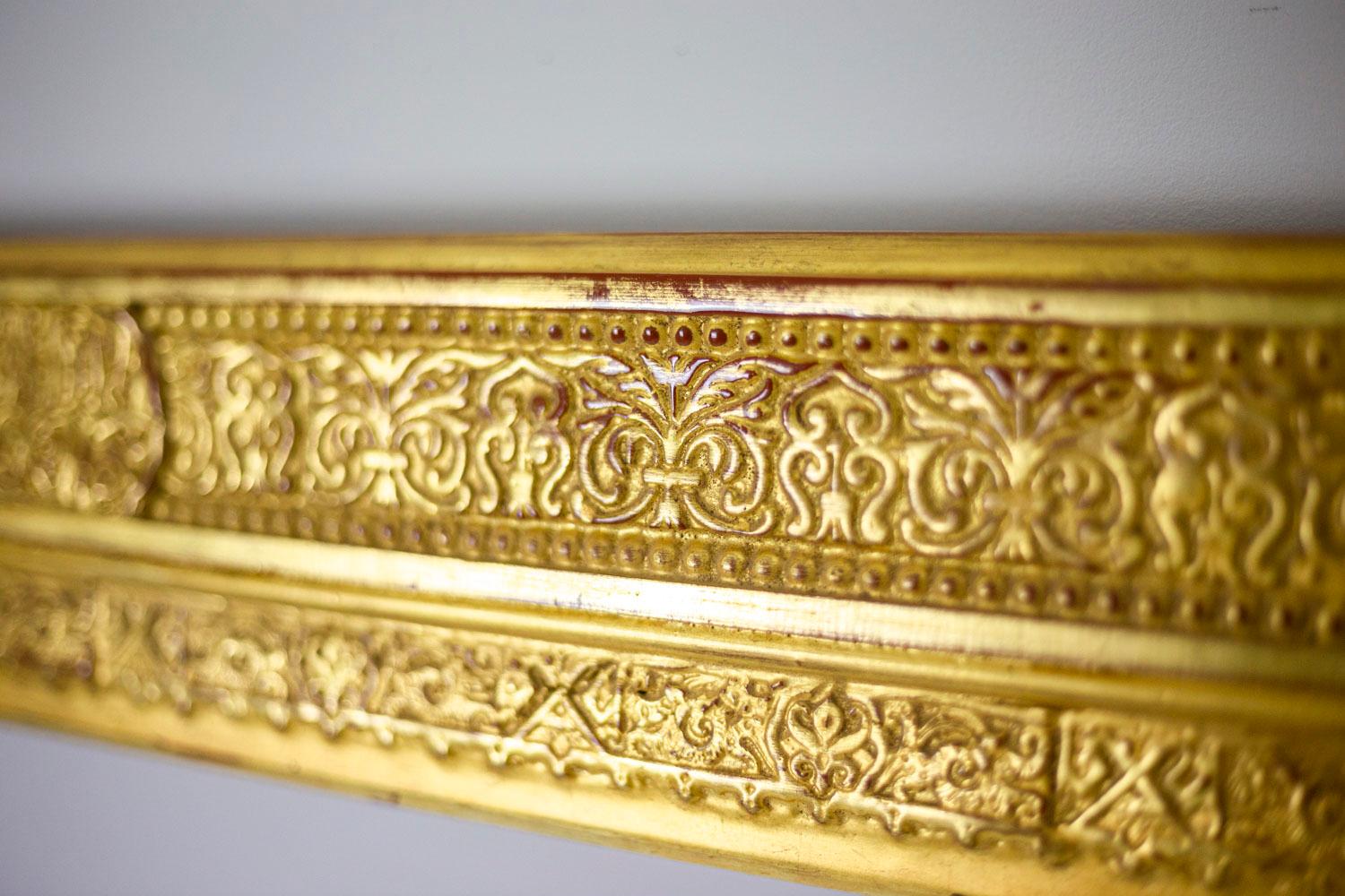 Doré Cadre de style arabe en bois doré, 20e siècle en vente