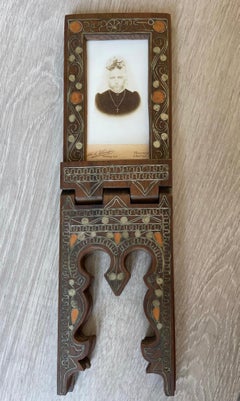 Arabicisches antikes Holz Foto / Bilderrahmen Staffelei mit Intarsien aus Silber mit Schnörkelmotiven