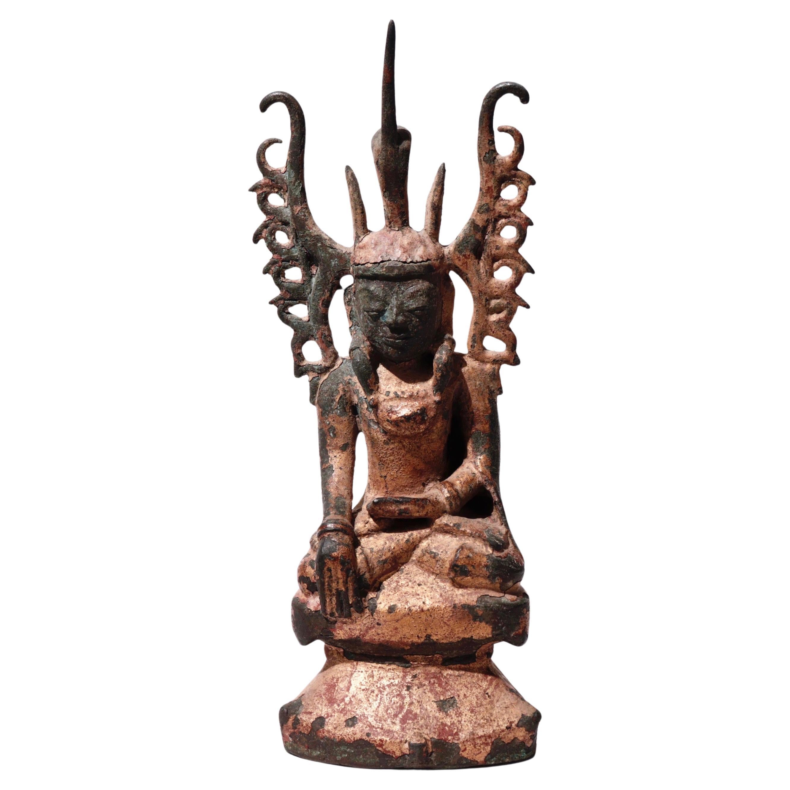 Arakanese Gilt Lacquered Bronze Mahakyain phara (Royal Oath) Buddha Image For Sale