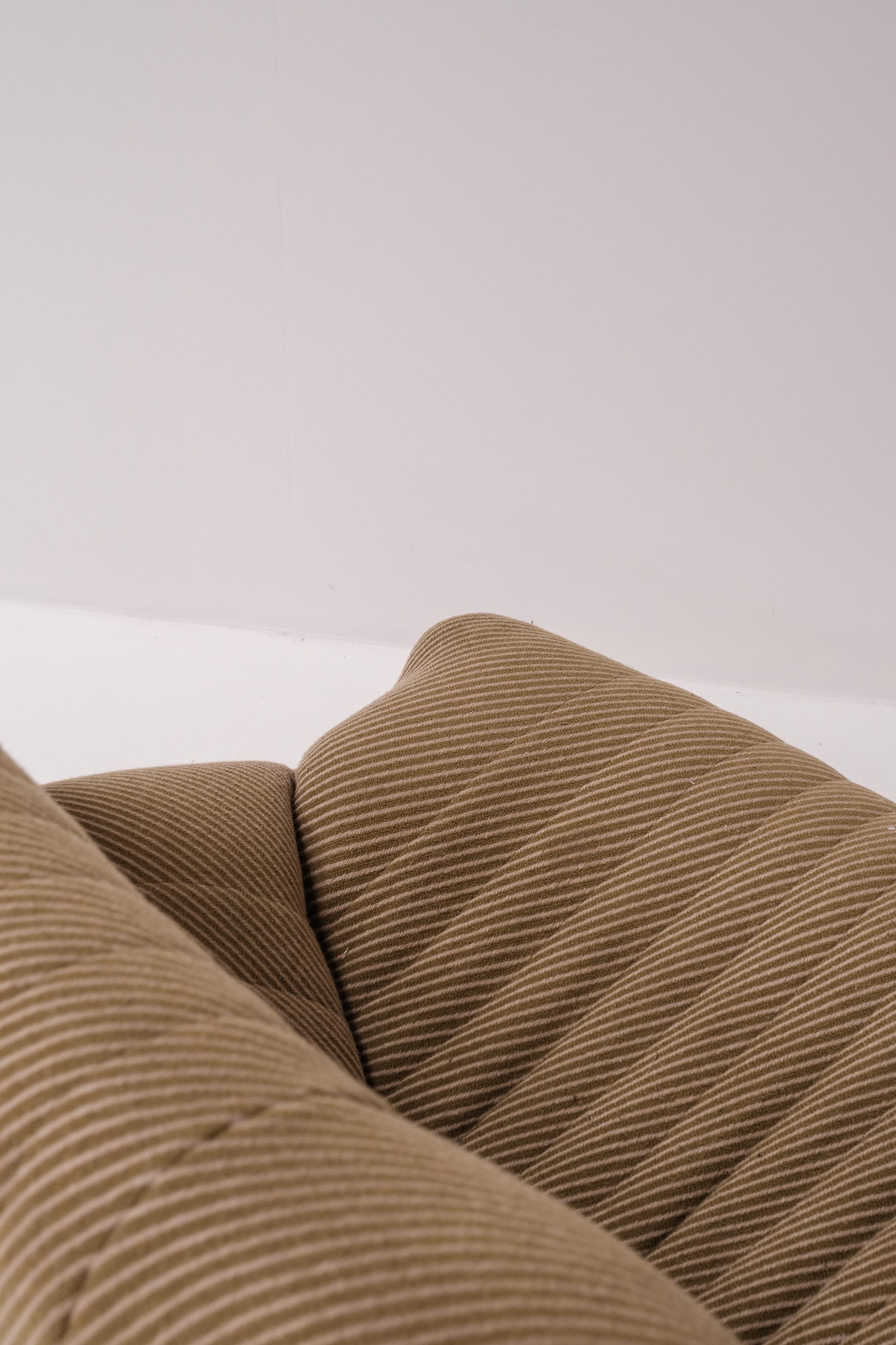 Textile Aralia two seater with corner designed by Michel Ducaroy for Ligne roset 1970