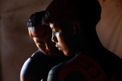 Padre e hijo, Yawalapiti, Alto Xingu, lámina contemporánea enmarcada, 47x71 pulgadas