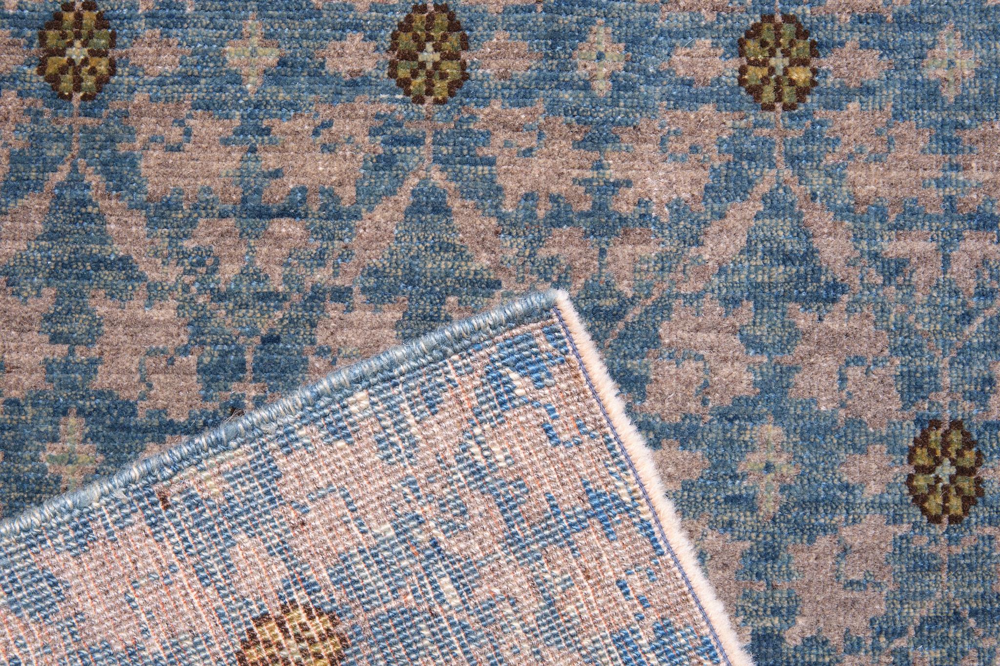 Ararat Kollektion – Mamluk Wagireh Teppich mit Blumengitter, Naturfarben (Türkisch) im Angebot