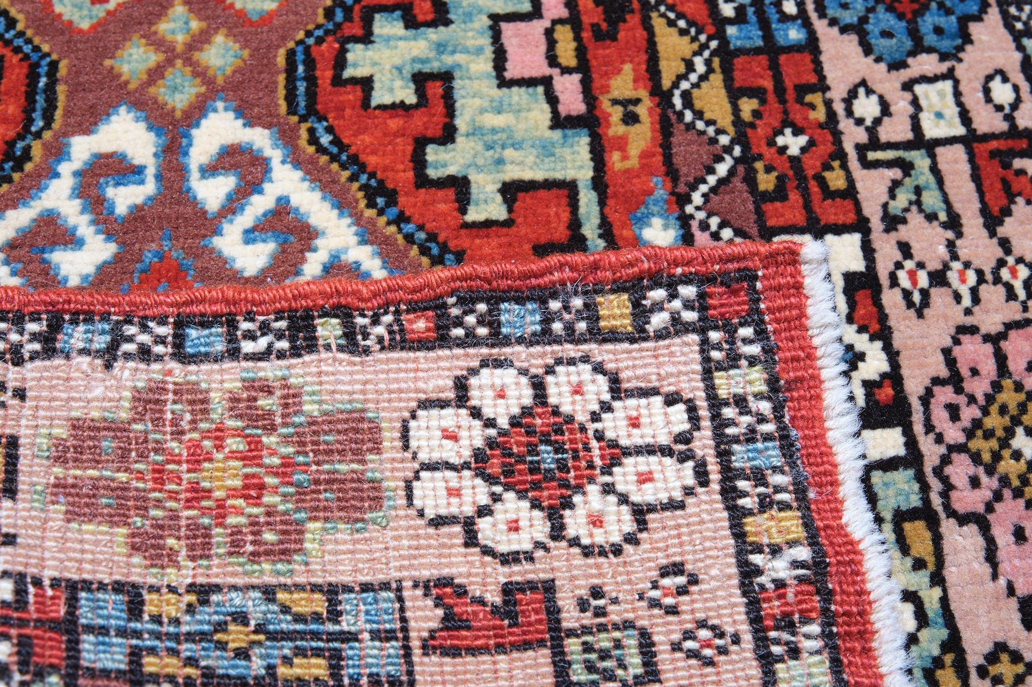 Hand-Woven Ararat Rugs Anatolian Yastik Rug Revival Turkish Wagireh Carpet Natural Dyed For Sale