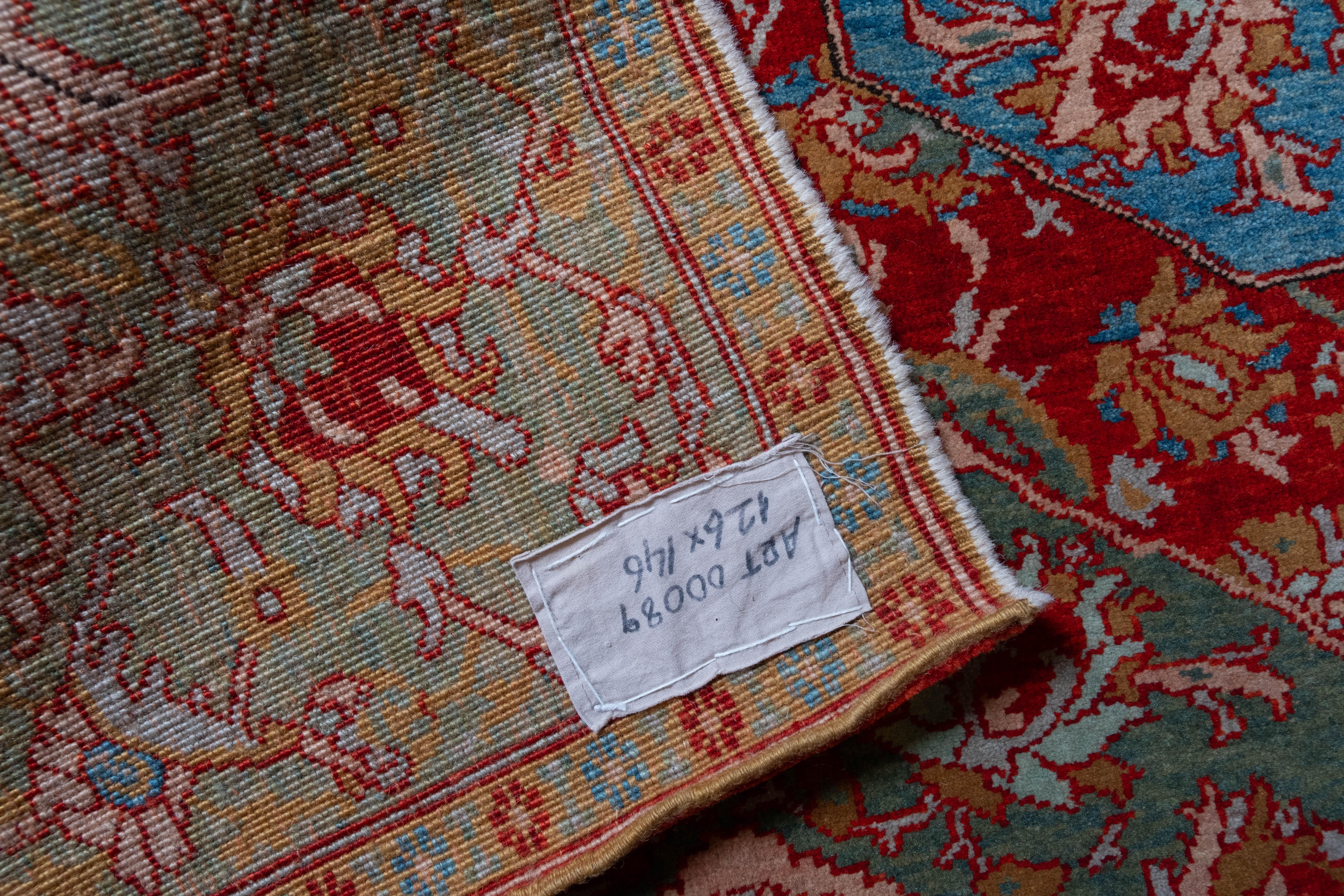 Ararat Rugs Cairene Ottoman Teppich, Türkischer Hof Manufaktur Teppich, Natürlich gefärbt (Revival) im Angebot