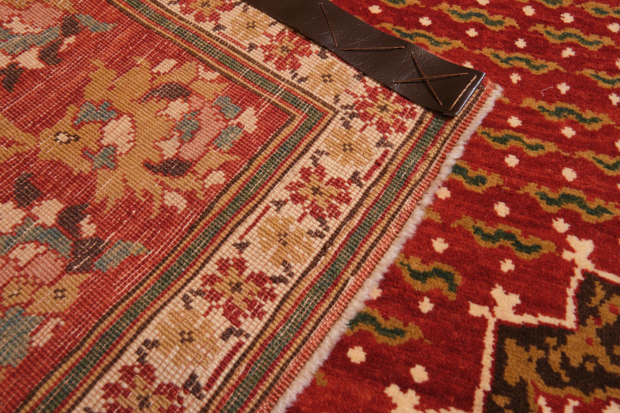 Ararat Rugs Cairene Ottoman Teppich, Türkischer Hof Manufaktur Teppich, Natürlich gefärbt (Pflanzlich gefärbt) im Angebot