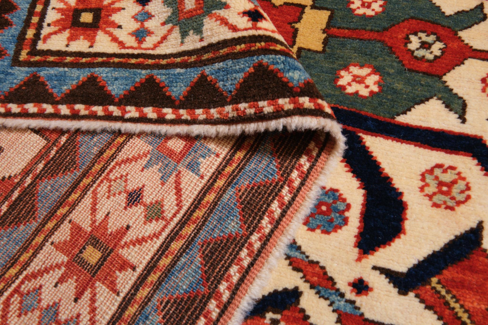 Ararat-Teppich Chelaberd Karabakh Teppich Antik Kaukasisches Revival Naturfarben im Zustand „Neu“ im Angebot in Tokyo, JP