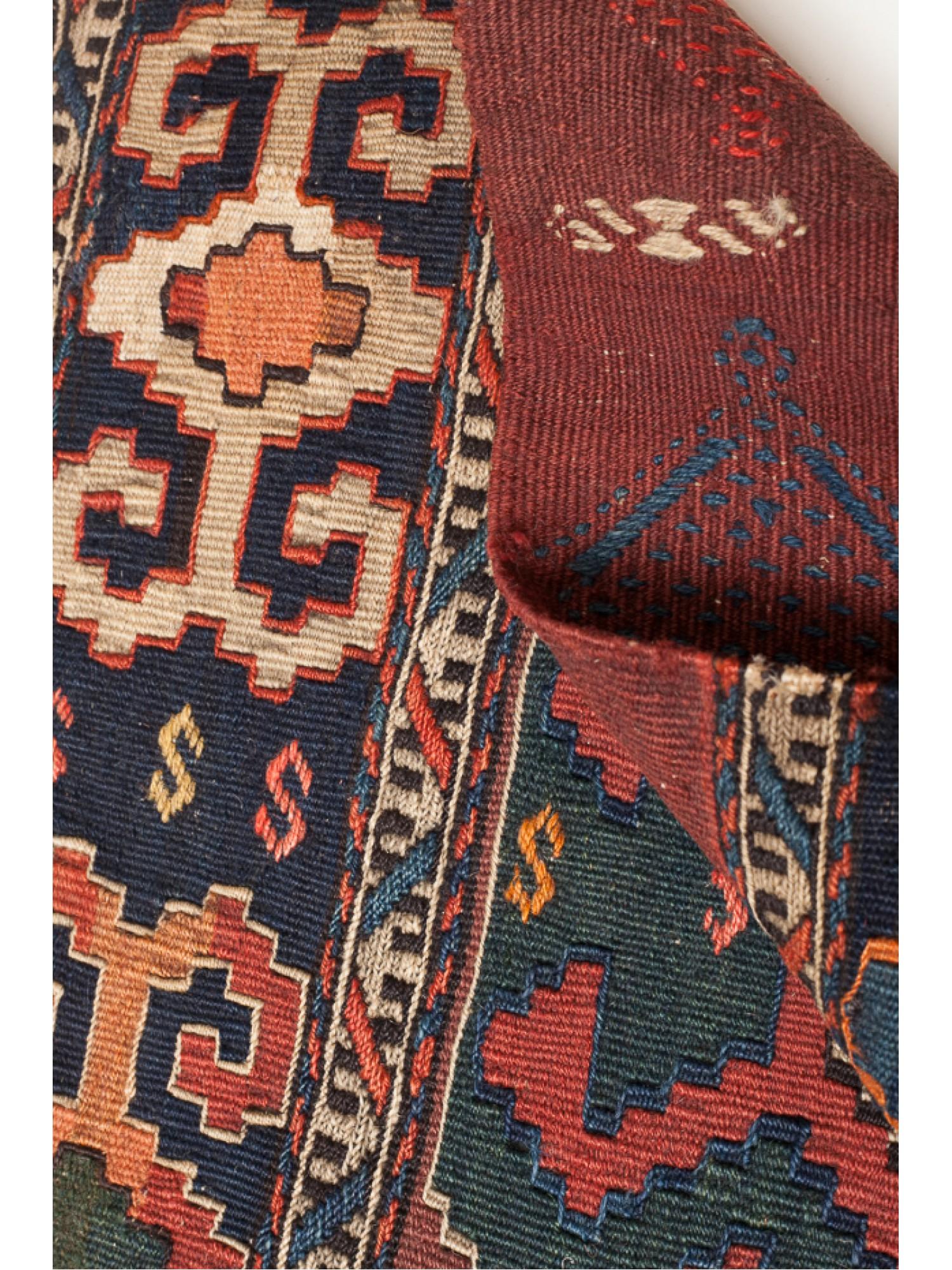 Ararat-Teppich Schachbrettteppich - Revival-Teppich mit Naturfarbe  (Pflanzlich gefärbt) im Angebot
