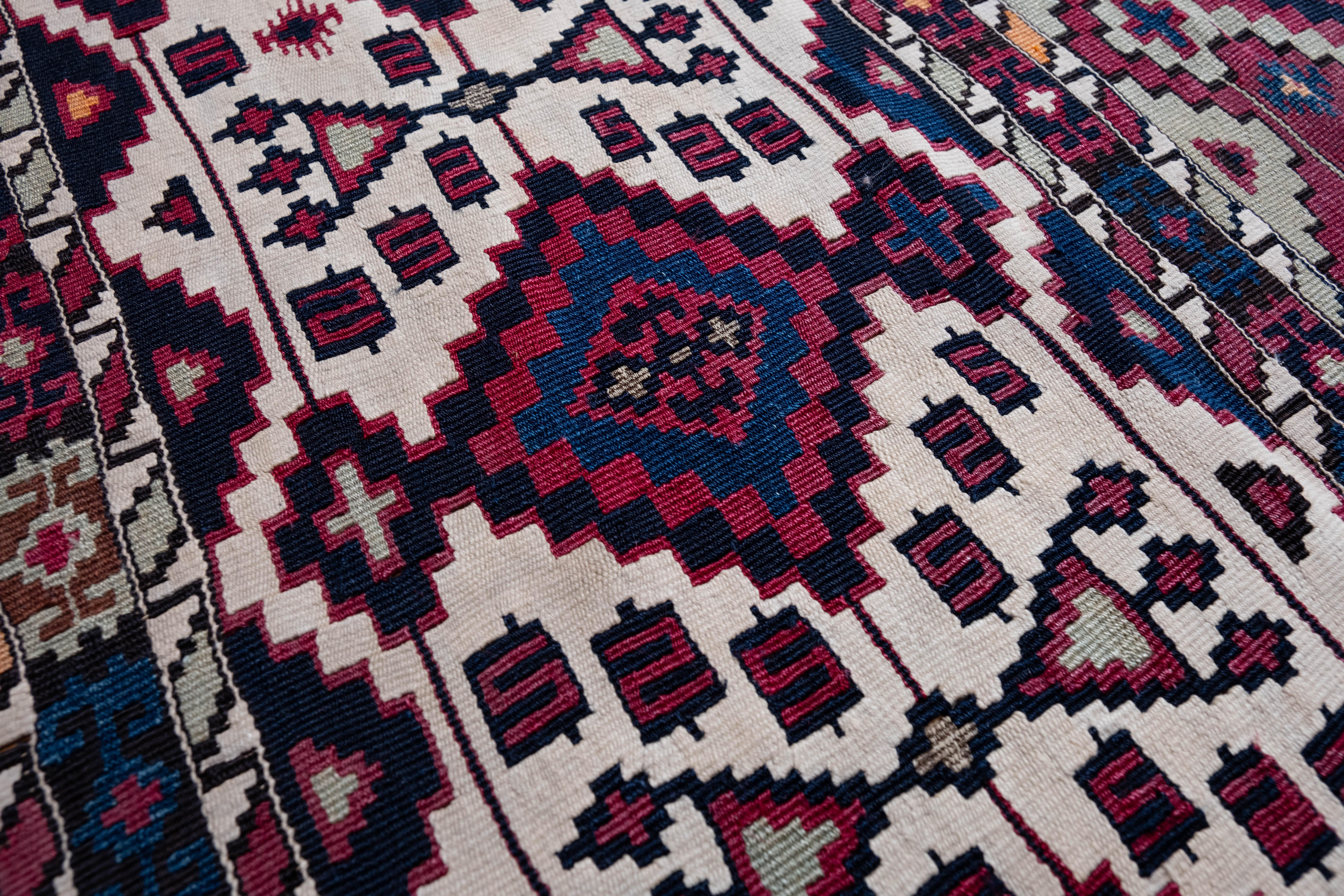 Antique Aleppo Runner Kilim Rug Anatolia Turkish Carpet In Good Condition For Sale In Tokyo, JP