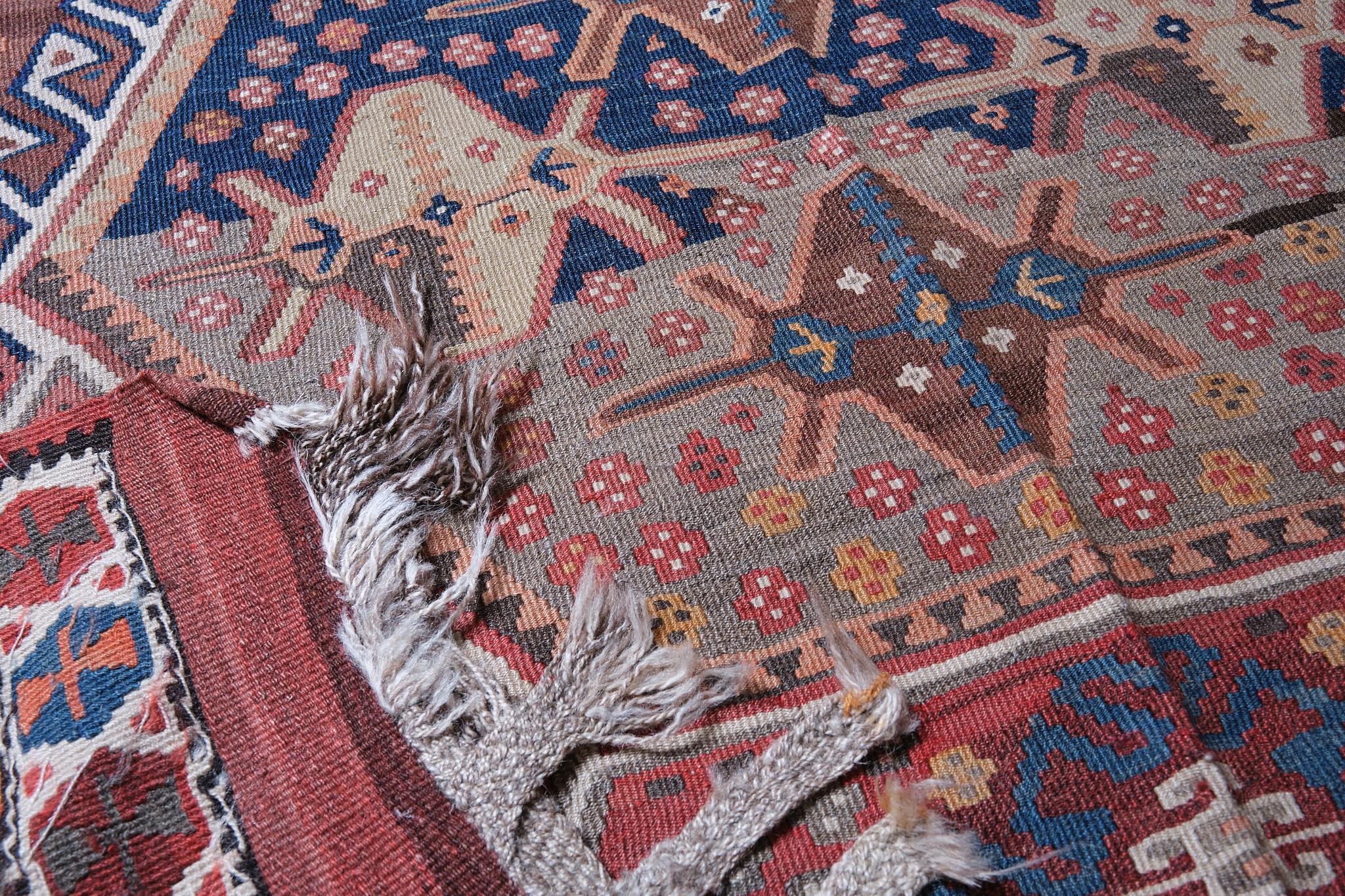 Antique Erzurum Kilim Rug Old Anatolian Turkish Carpet In Good Condition For Sale In Tokyo, JP