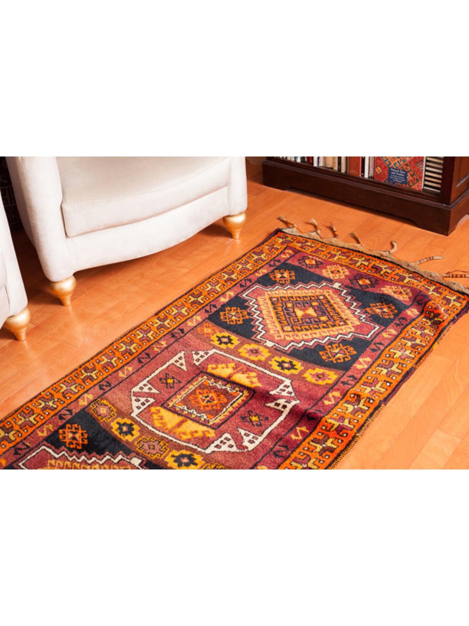 Antique Kurdish Herki Rug, Eastern Anatolian Carpet  In Good Condition For Sale In Tokyo, JP