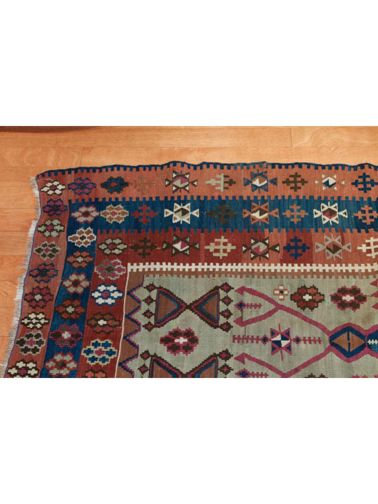This is an Anatolian Old Kilim with a rare design.
The combination of blue and brown is a chic and fashionable color scheme even today. These two colors have a good gradation and abrush of each color.
There are shades of brown, reddish and mocha