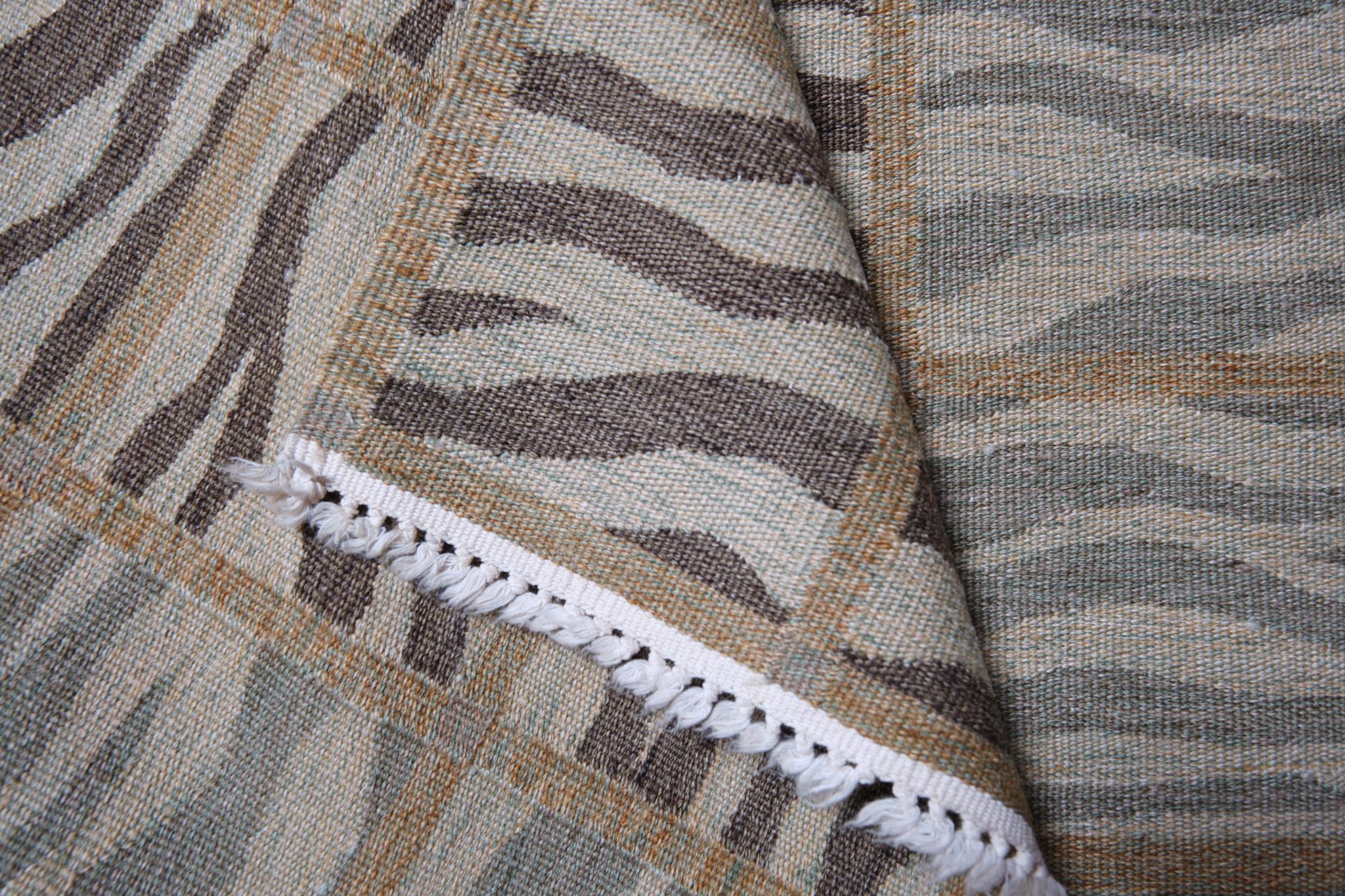Hand-Woven Ararat Rugs Collection, Modern Flatwoven Kilim Rug, Brown & Beige Zebra Carpet For Sale