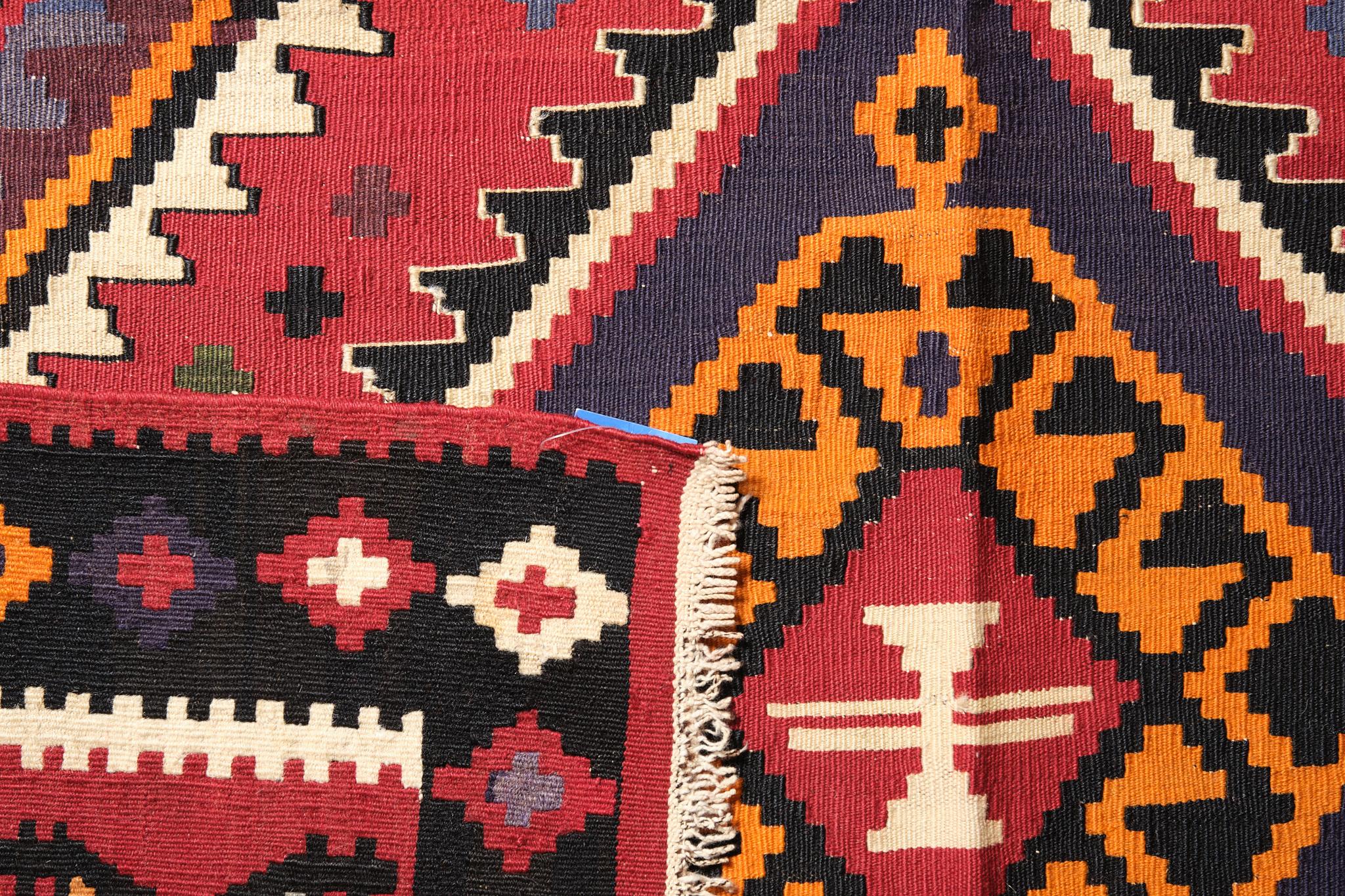 Caucasia Kuba Old Kilim Rug, Tappeto caucasico vintage In condizioni buone in vendita a Tokyo, JP