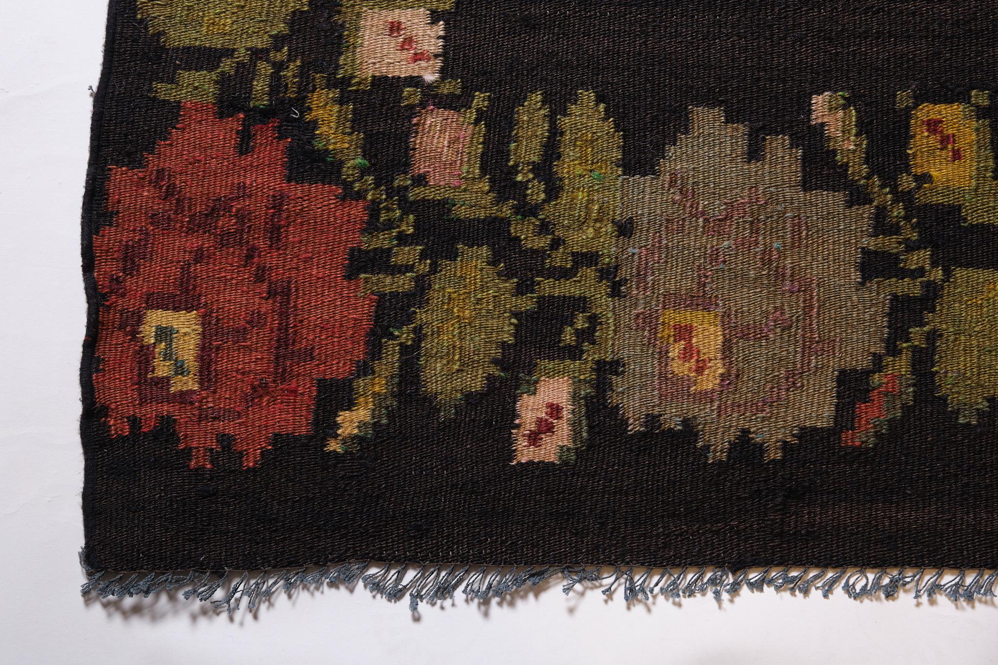 Vintage Old Bessarabian Kilim Rug, Moldovan Carpet For Sale 1