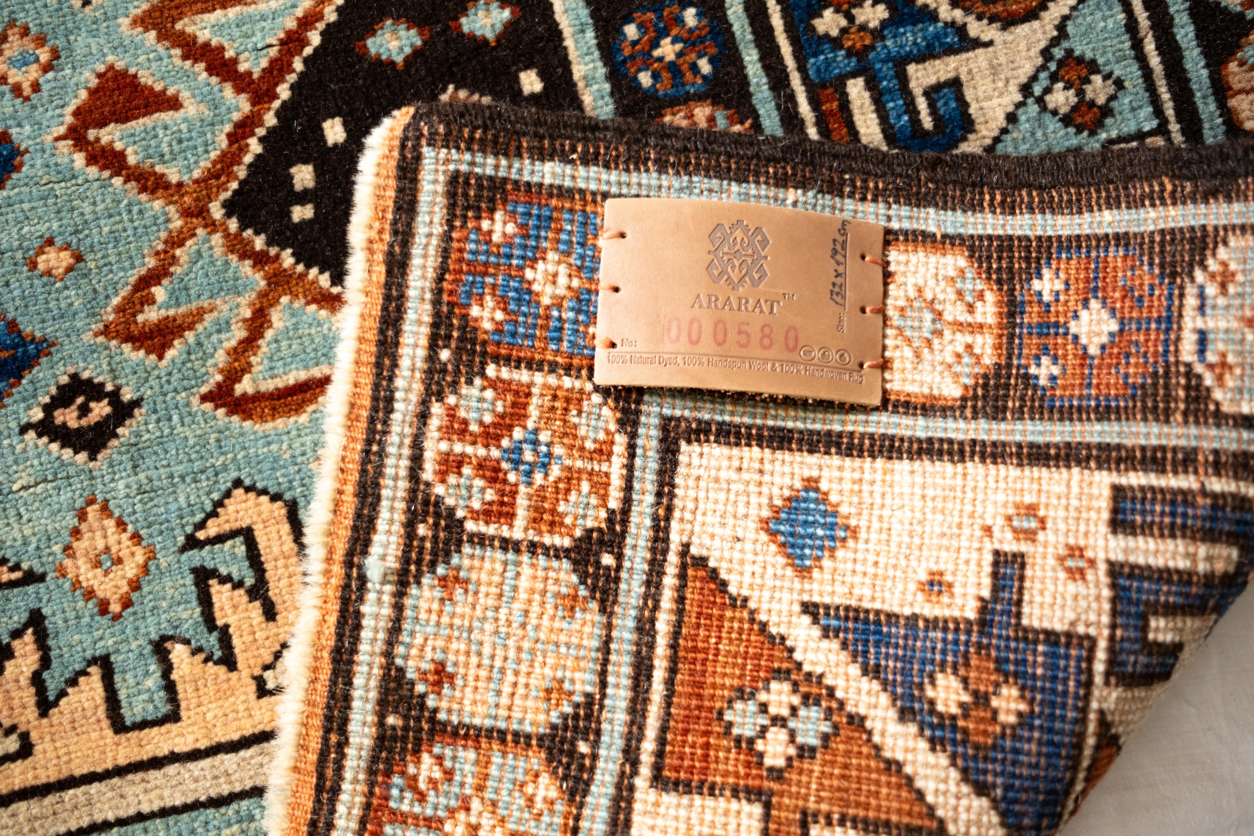 Ararat Rugs Derbend Kazak Teppich, 19. Jh. Kaukasischer Wiedergeburtsteppich Natürlich gefärbt im Zustand „Neu“ im Angebot in Tokyo, JP