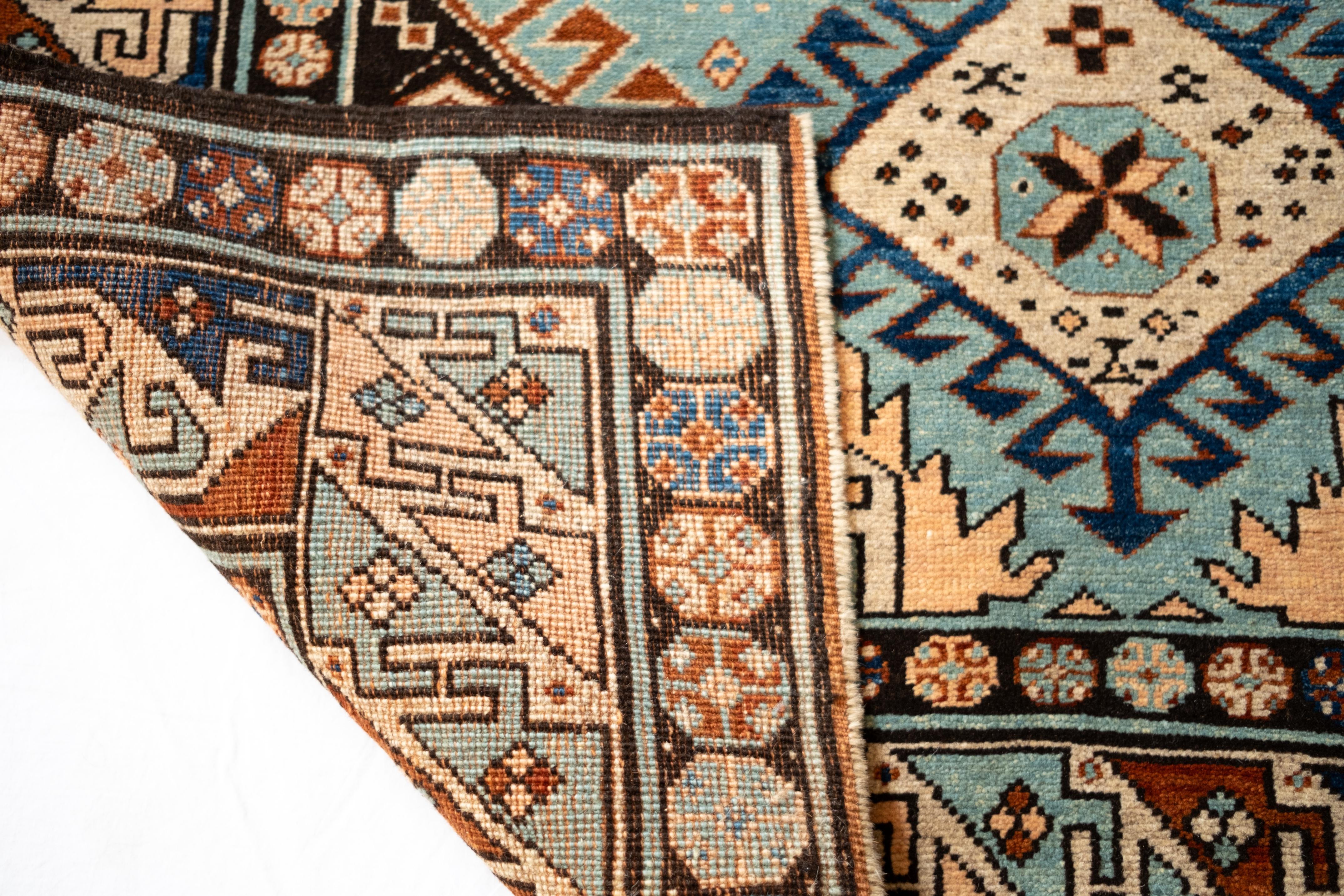 Ararat Rugs Derbend Kazak Teppich, 19. Jh. Kaukasischer Wiedergeburtsteppich Natürlich gefärbt im Angebot 1