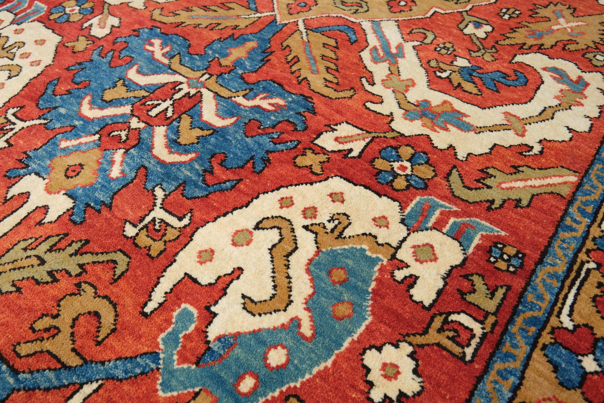 Ararat-Teppich, Drachenteppich, antiker kaukasischer Revival-Teppich, natürlich gefärbt (Pflanzlich gefärbt) im Angebot