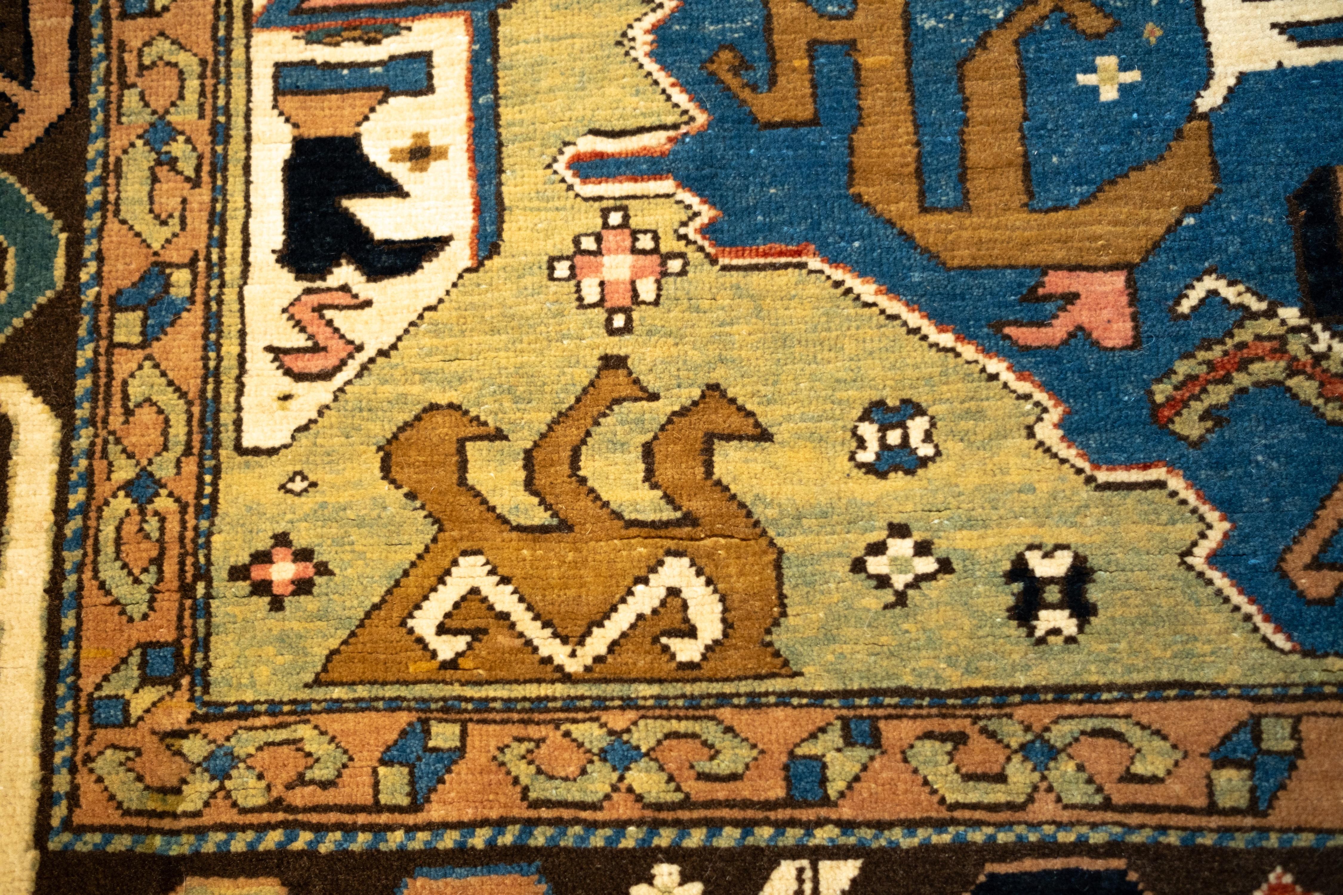Ararat Rugs Alfombra Dragón, alfombra antigua de museo del Cáucaso, teñida al natural en venta 3