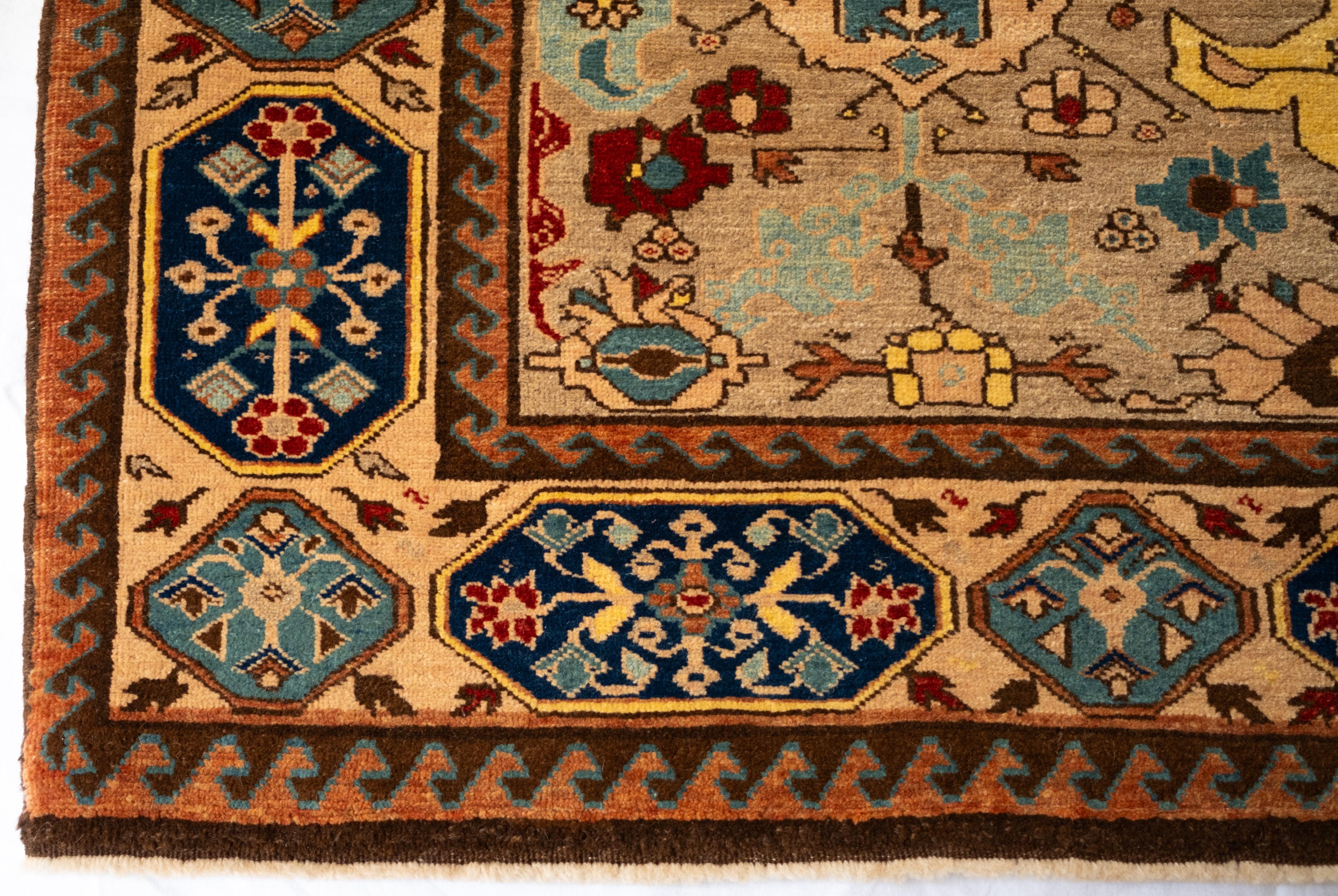 Teinture végétale Ararat Rugs Tapis à treillis à fleurs et à feuilles Bidjar Revive Tapis teint en naturel en vente