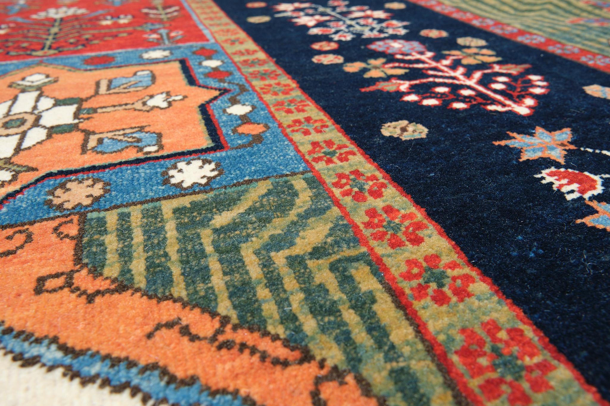 Ararat-Teppich Gartenteppich - Teppich im persischen Stil des 18. Jahrhunderts - Naturfarben (Revival) im Angebot