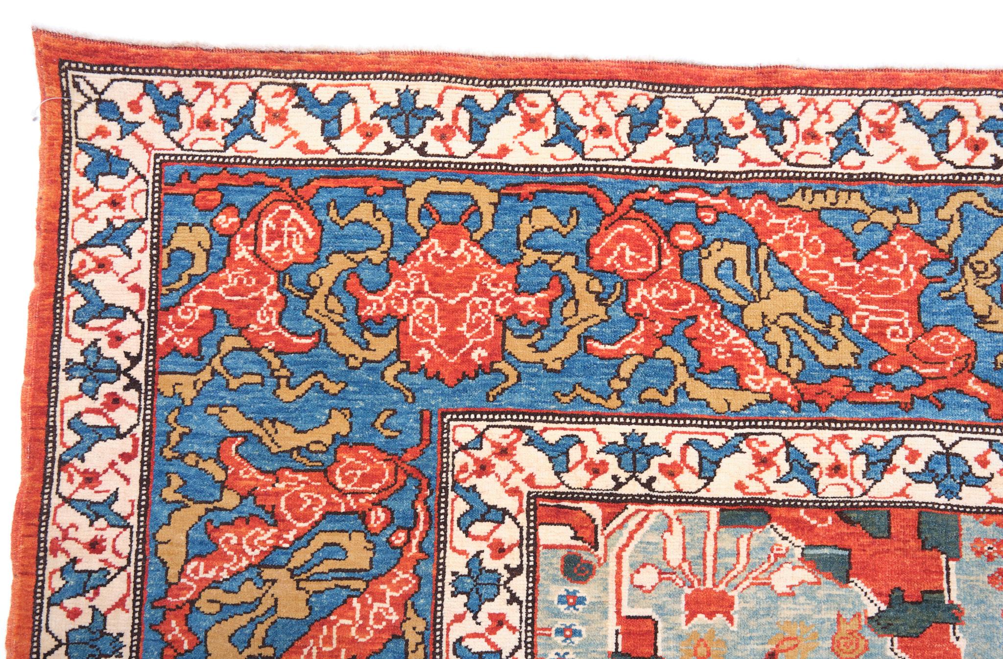 Ararat-Teppich Gerous Arabesque - Antiker Teppich im persischen Revival-Stil - Naturfarben (Türkisch) im Angebot