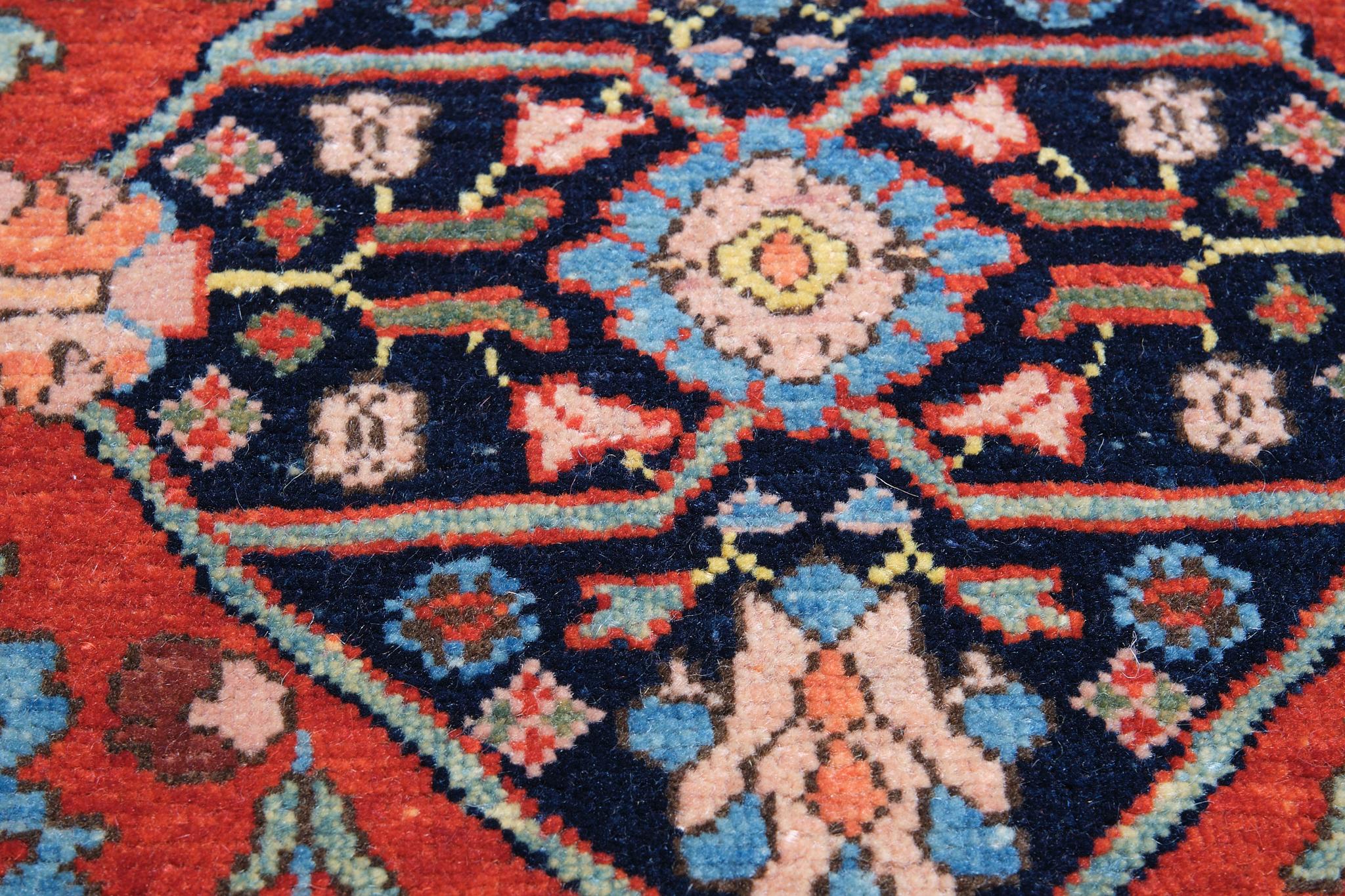 Ararat Teppiche Gerous Bidjar Wagireh Medaillon Teppich Revival Naturfarben (Türkisch) im Angebot