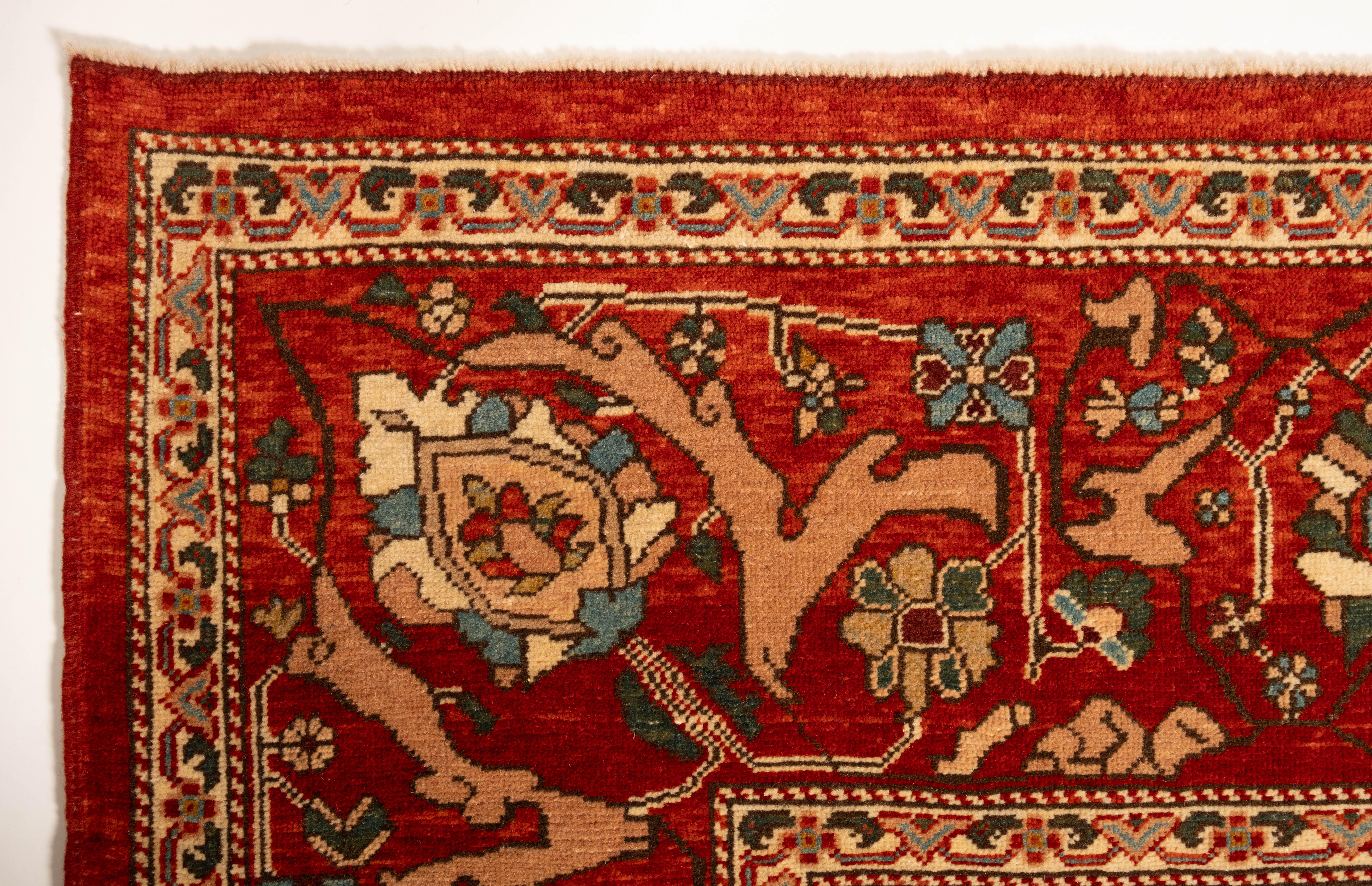 Ararat Rugs Heriz Medaillon Teppich mit Birne Design Revival Teppich natürlich gefärbt (Wolle) im Angebot