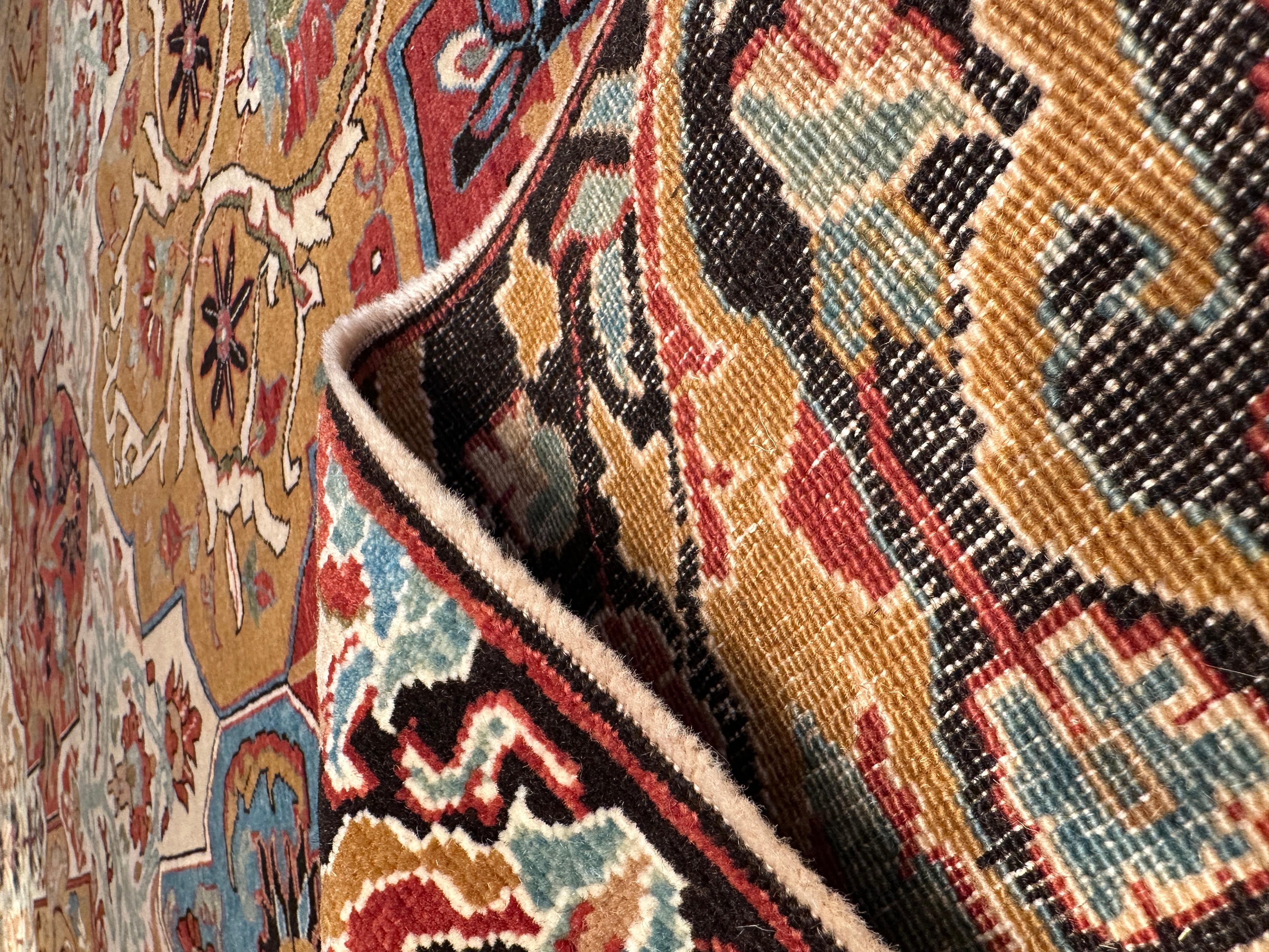 Ararat Teppiche Kerman Multi-Medallion Teppich 17. Jahrhundert Revival Teppich - Naturfarben (Türkisch) im Angebot