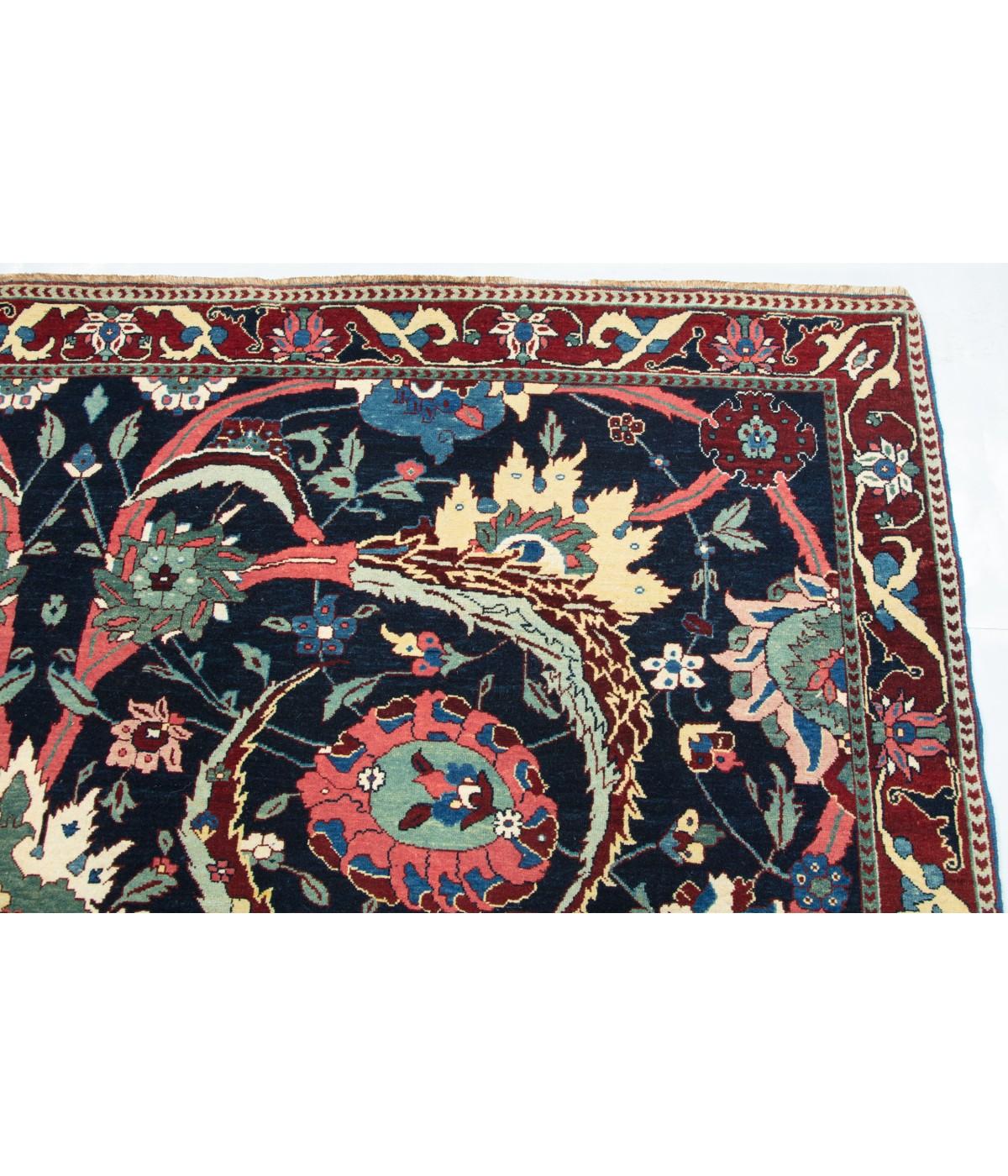 Ararat Rugs Alfombra Kerman Técnica Jarrón Siglo XVII, Teñida Natural Renacimiento en venta