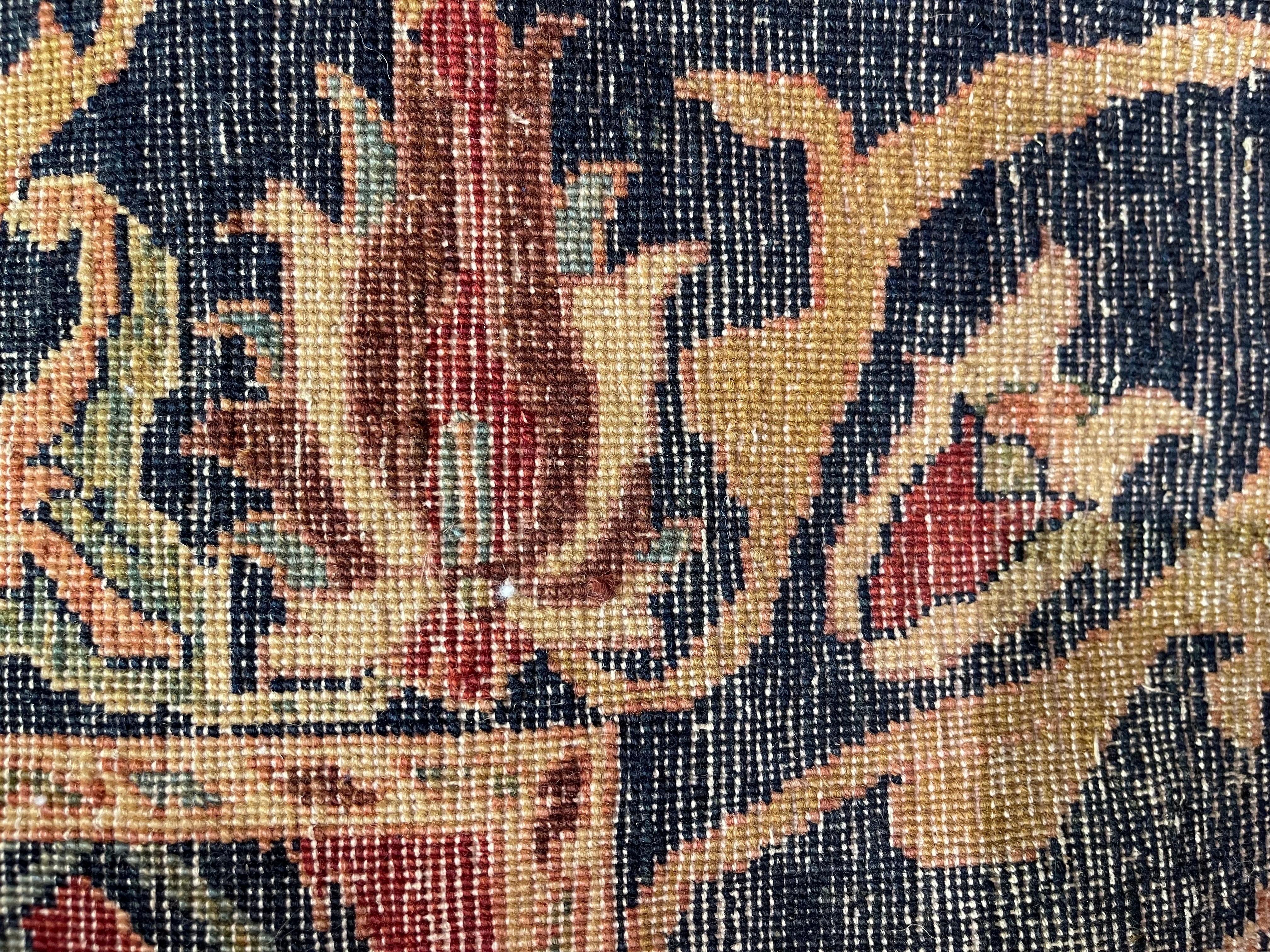 Ararat Rugs Kerman Vase Technique Teppich 17. Jahrhundert Revival Teppich, natürlich gefärbt im Zustand „Neu“ im Angebot in Tokyo, JP