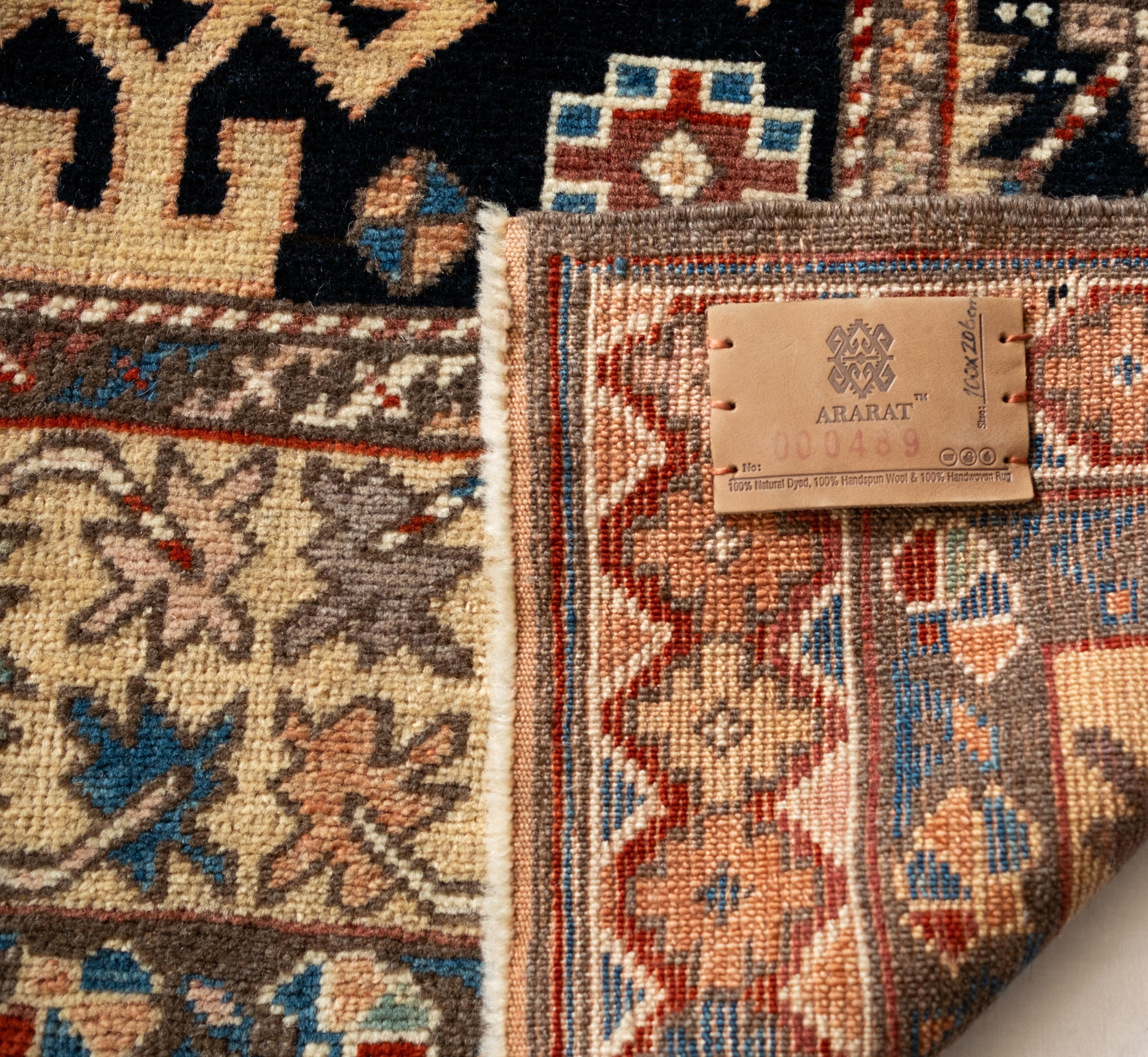 Ararat Rugs Kuba Teppich mit Palmetten Kaukasischer Teppich aus dem 19. Jh. Revival Teppich, natürlich gefärbt (Wolle) im Angebot