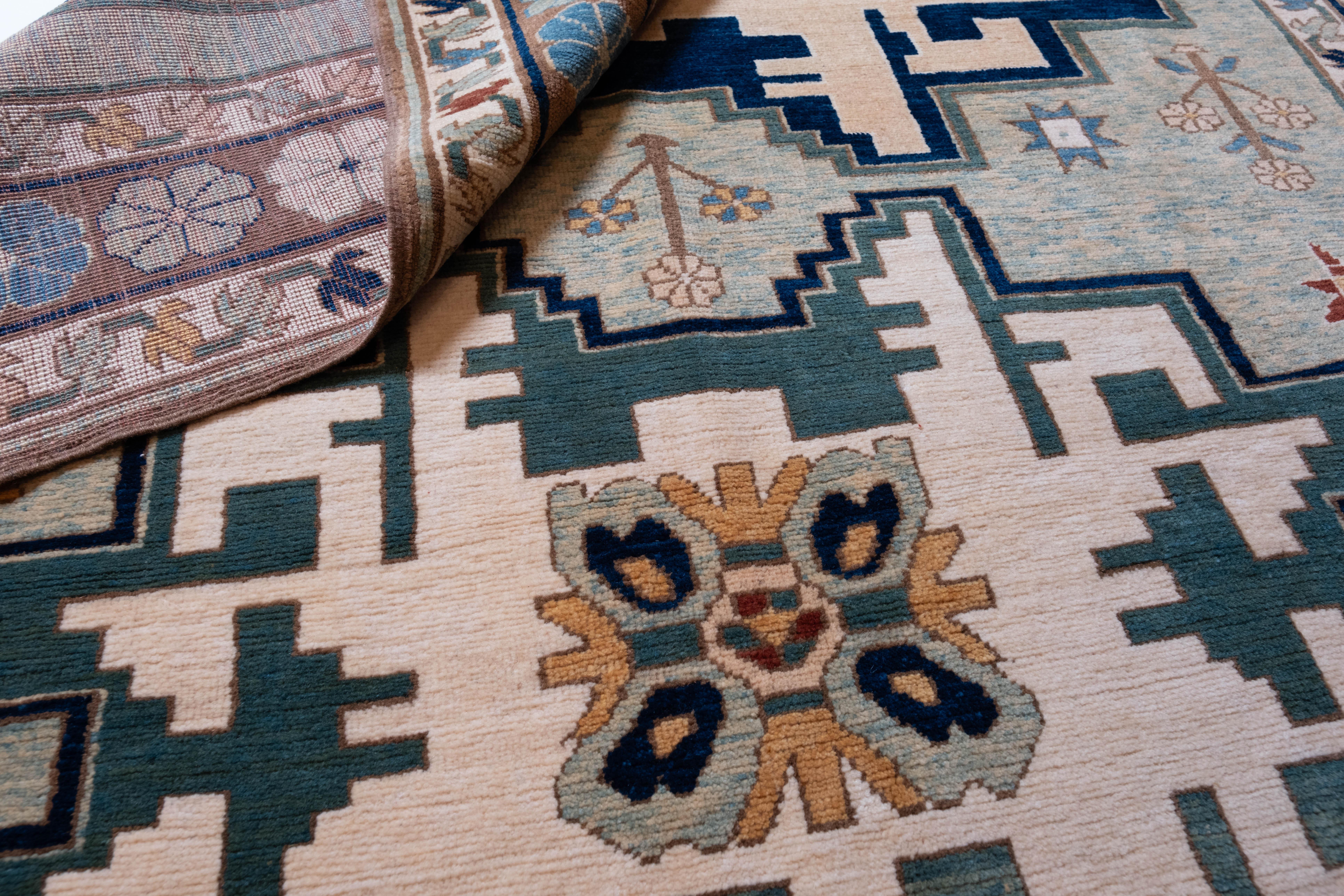 Ararat Rugs Lesghi Star Saliani Teppich, Kaukasischer Revive Teppich, natürlich gefärbt (Pflanzlich gefärbt) im Angebot