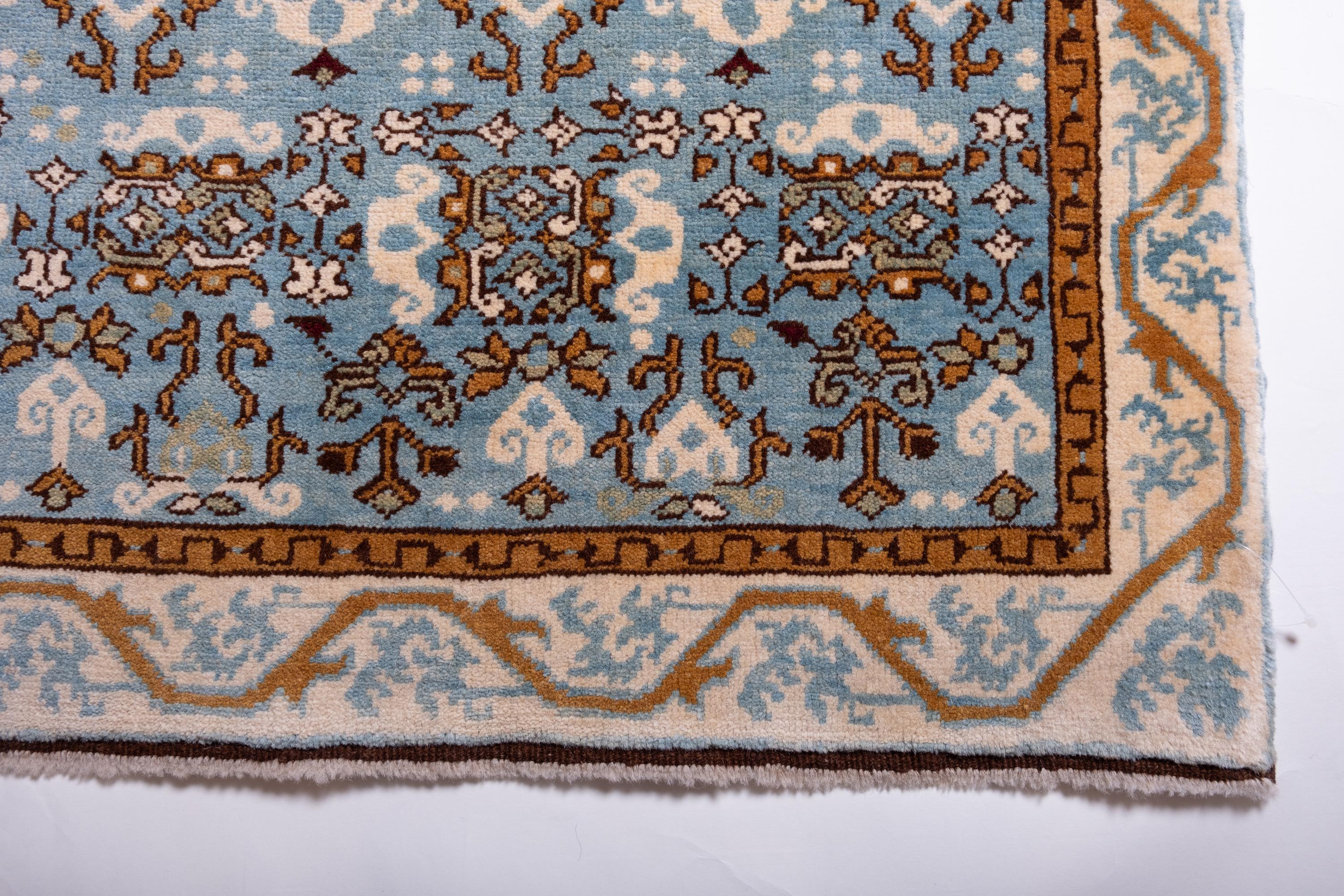 The design source of the rug comes from The C. L. David Collection, Copenhagen. This rug with the Cusped Medallion was designed in the early 16th-century rug by Mamluk Sultane of Cairo, Egypt. Once in the Hirth Collection, and later with Ulrich