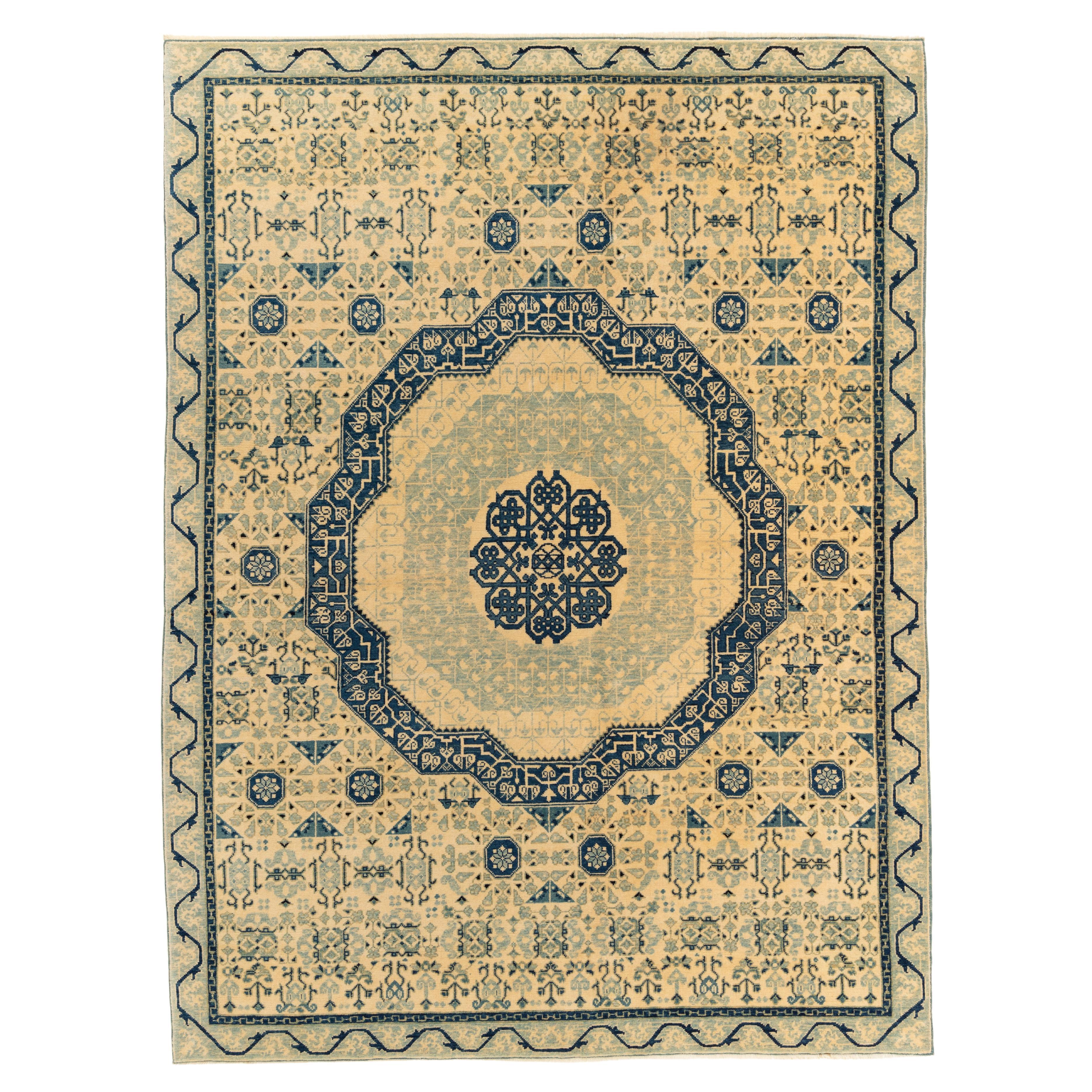 Ararat-Teppich Mamluk mit geschliffenem Medaillon Antiker Revival-Teppich Naturfarben im Angebot