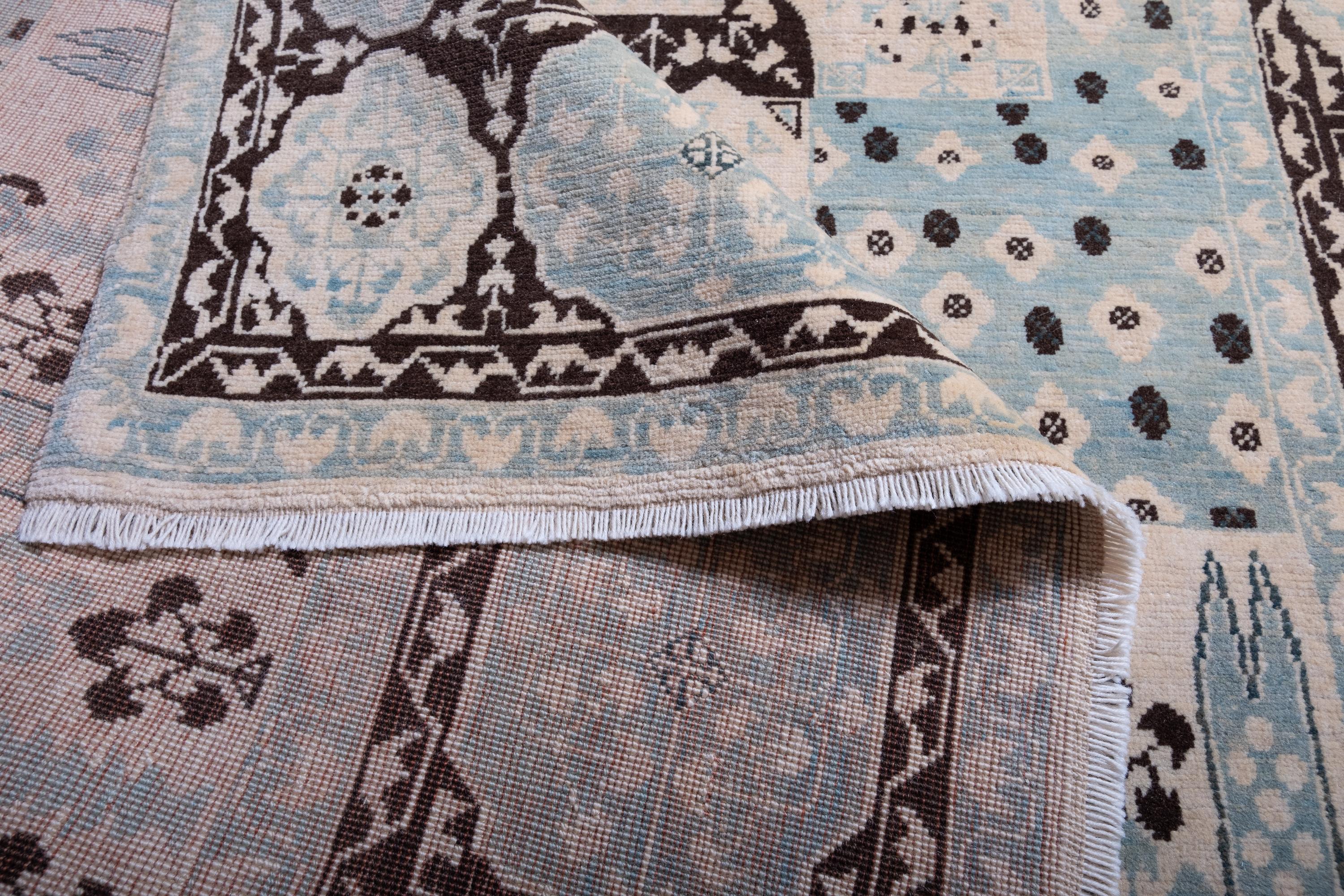 Ararat-Teppich Mamluk mit Palmen und Zypressen Revival-Teppich, Naturfarben (Pflanzlich gefärbt) im Angebot