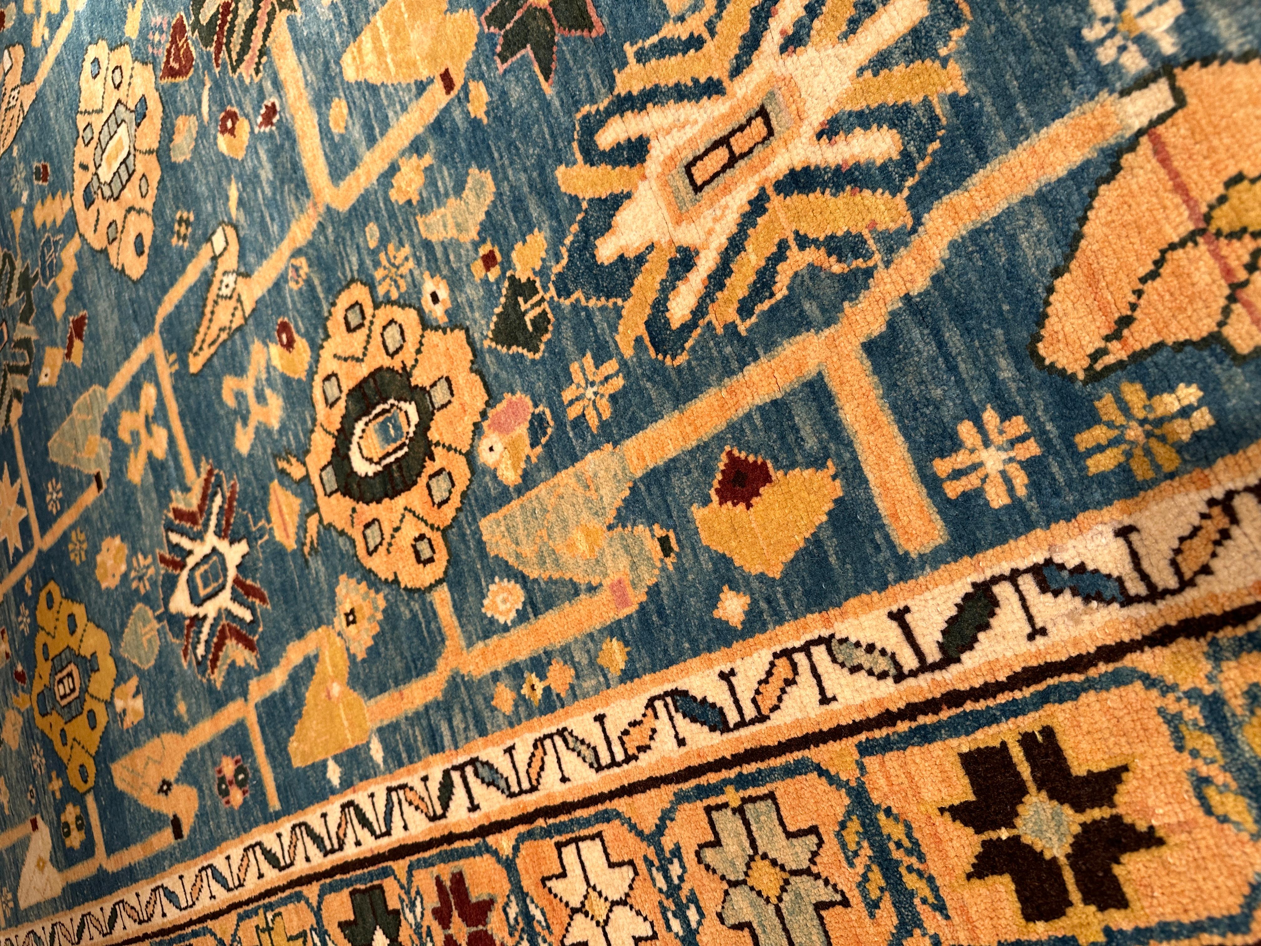 Ararat-Teppiche Mina Khani Karabagh Teppich - Kaukasus-Revival Teppich - Naturfarben (Pflanzlich gefärbt) im Angebot