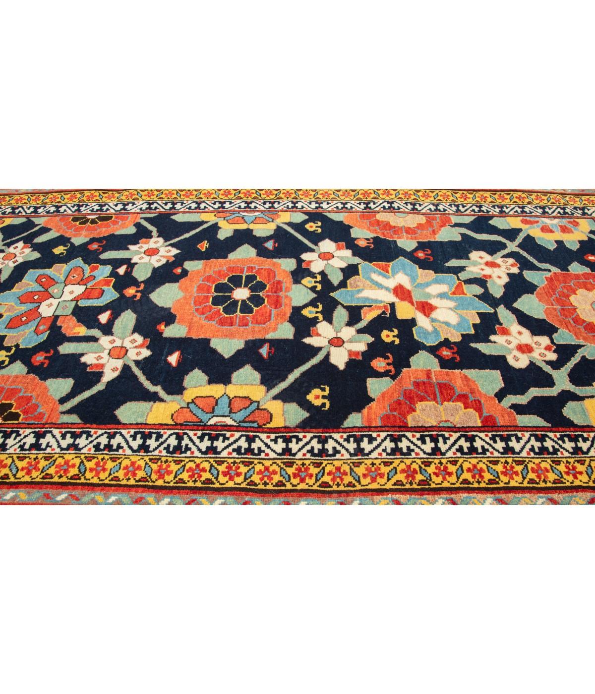 XXI secolo e contemporaneo Ararat Rugs Mina Khani, Tappeto revival curdo del XIX secolo, tinto di Nature in vendita