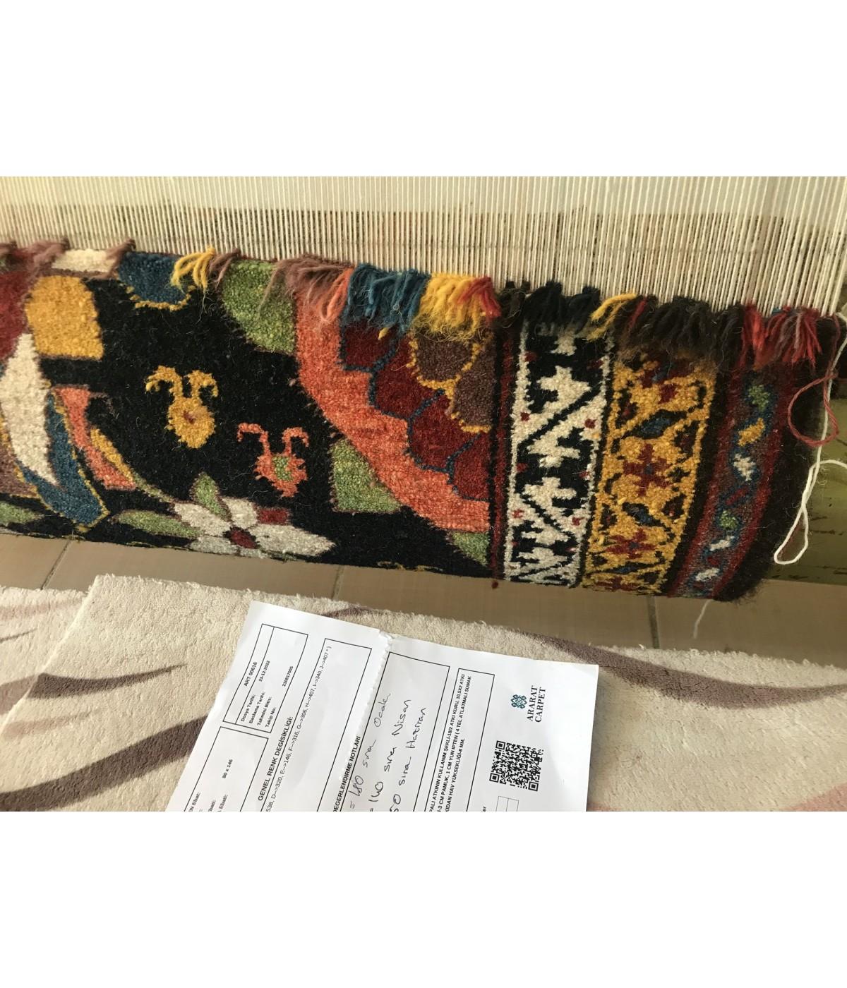 Ararat Rugs Tapis Mina Khani, tapis néo-persan du 19ème siècle, teint naturel Neuf - En vente à Tokyo, JP