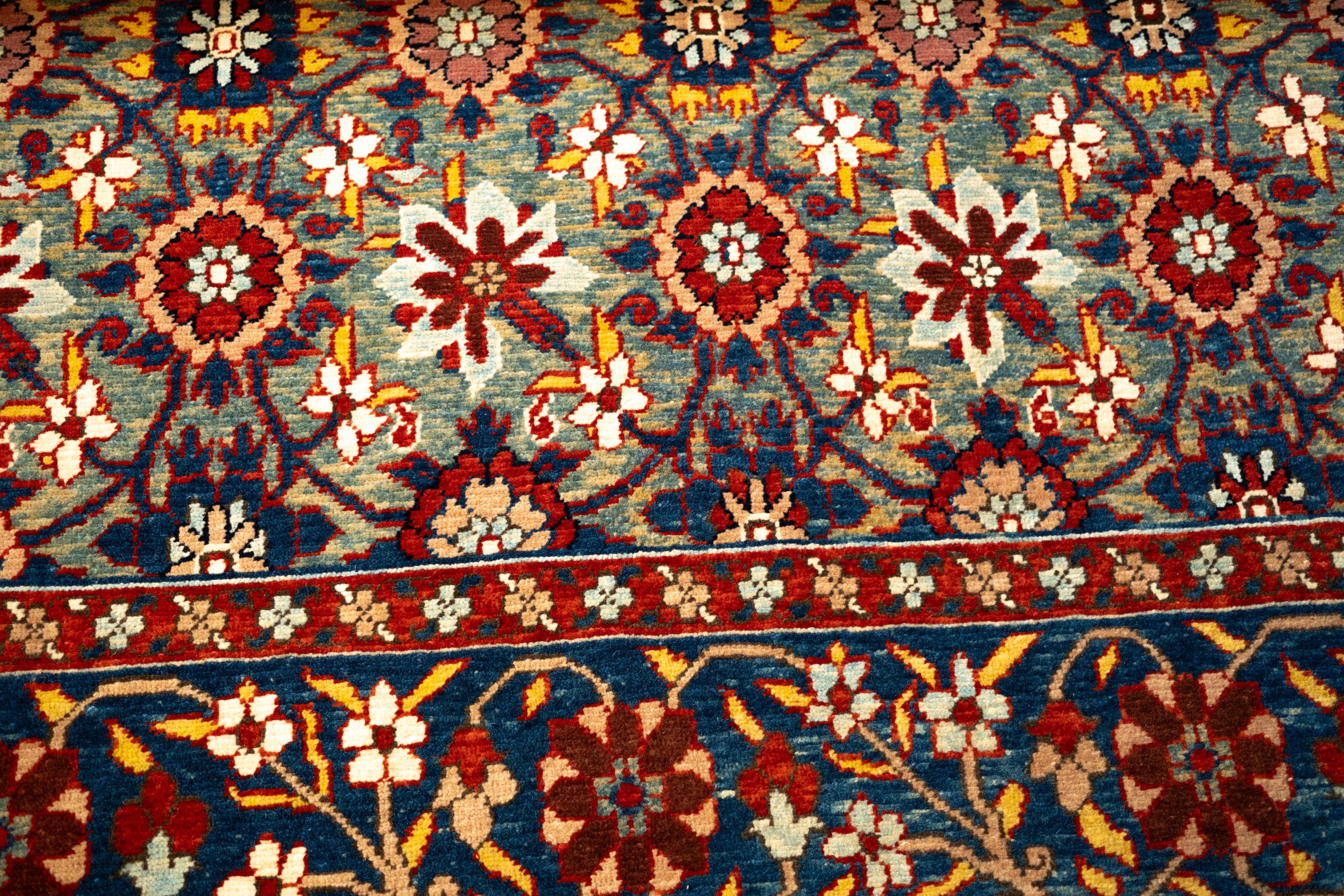 Ararat-Teppich Mina Khani, Teppich im persischen Stil des 19. Jahrhunderts, natürlich gefärbt (Wolle) im Angebot