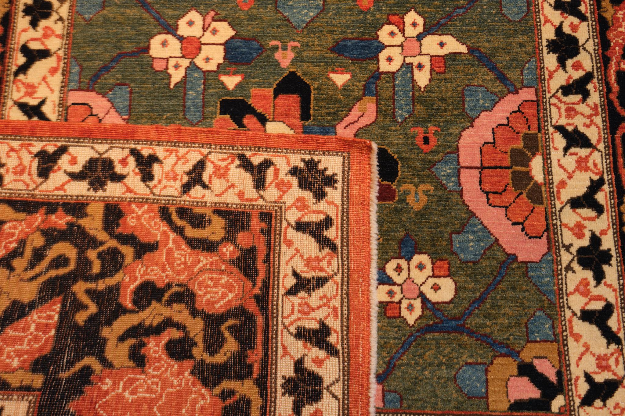 Vegetable Dyed Ararat Rugs Mina Khani Rug with Bidjar Border Persian Revival Carpet Natural Dye For Sale